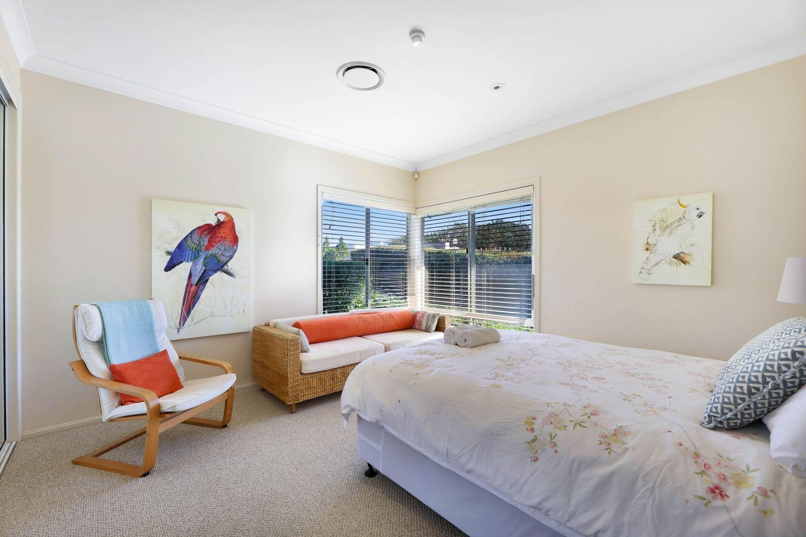 Luxury Tri-Level Home in Sanctuary Cove Resort - Fully Furnished