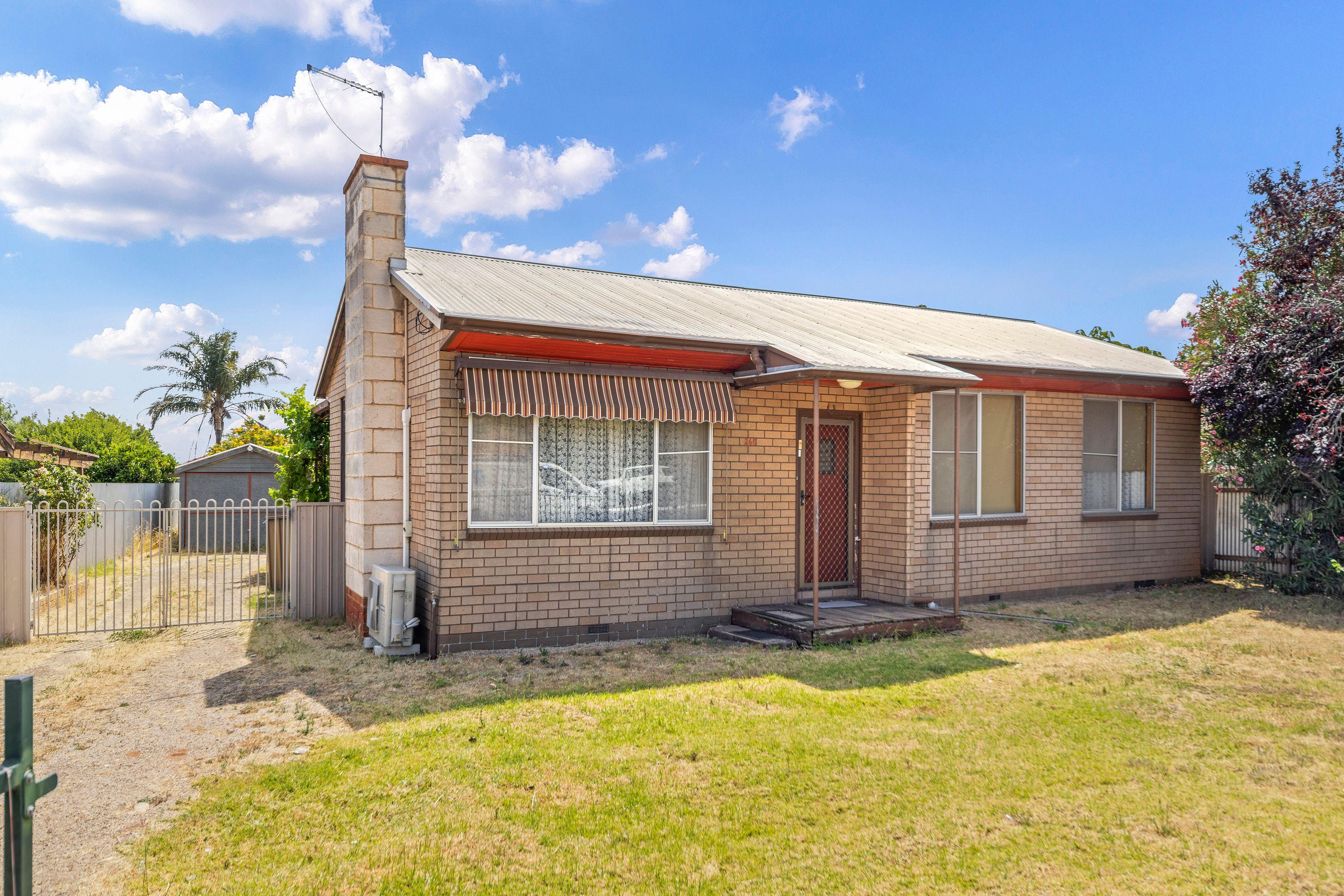 Prop-GPT: House: SA Clearview, SA 5085 Home For Rent
