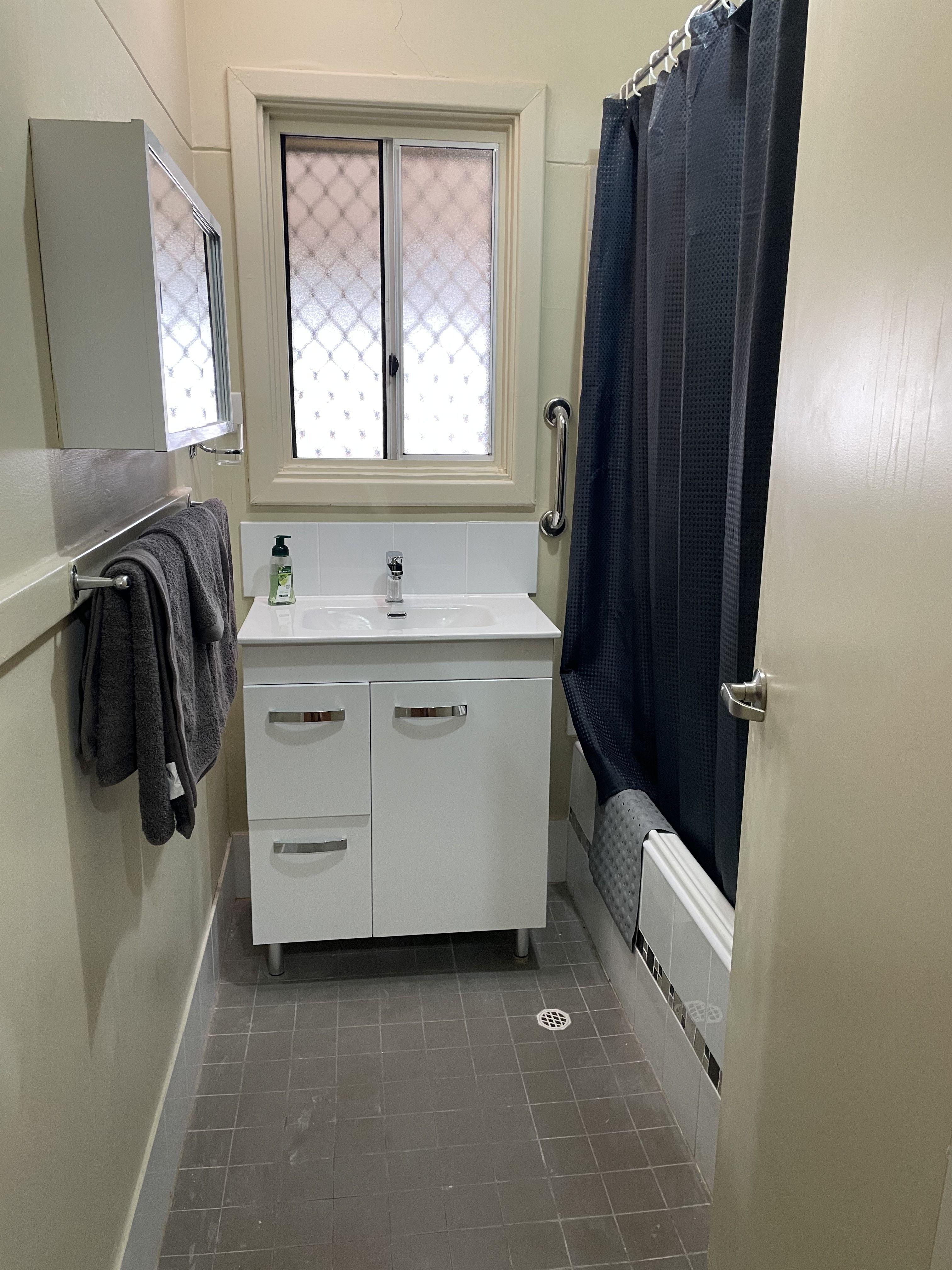 FULLY FURNISHED HOME