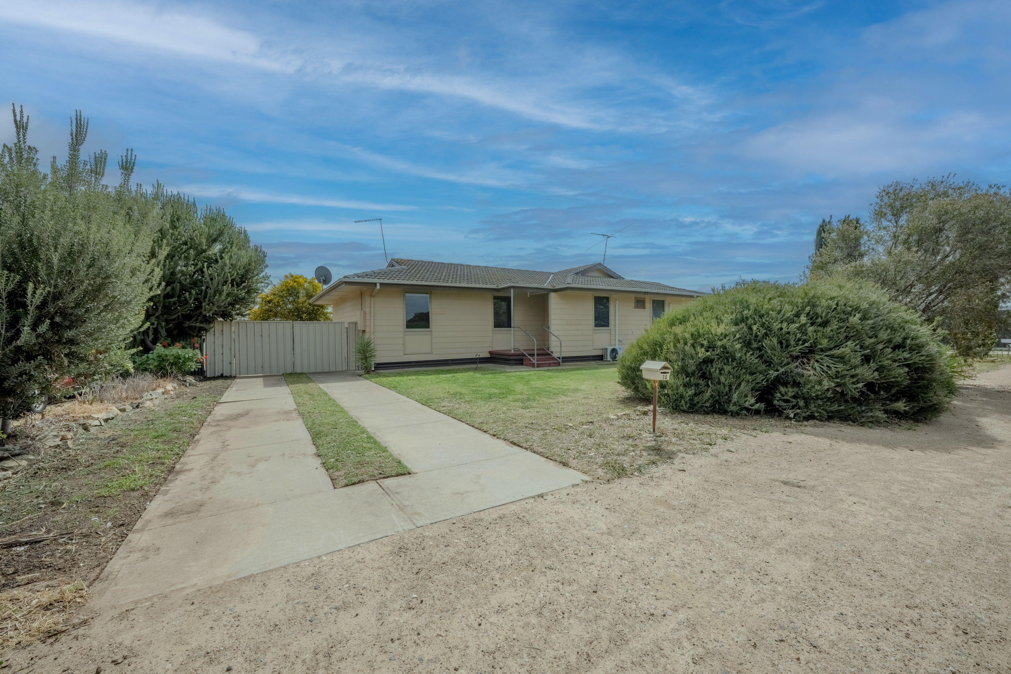 Prop-GPT: House: SA Murray Bridge, SA 5253 Home For Rent
