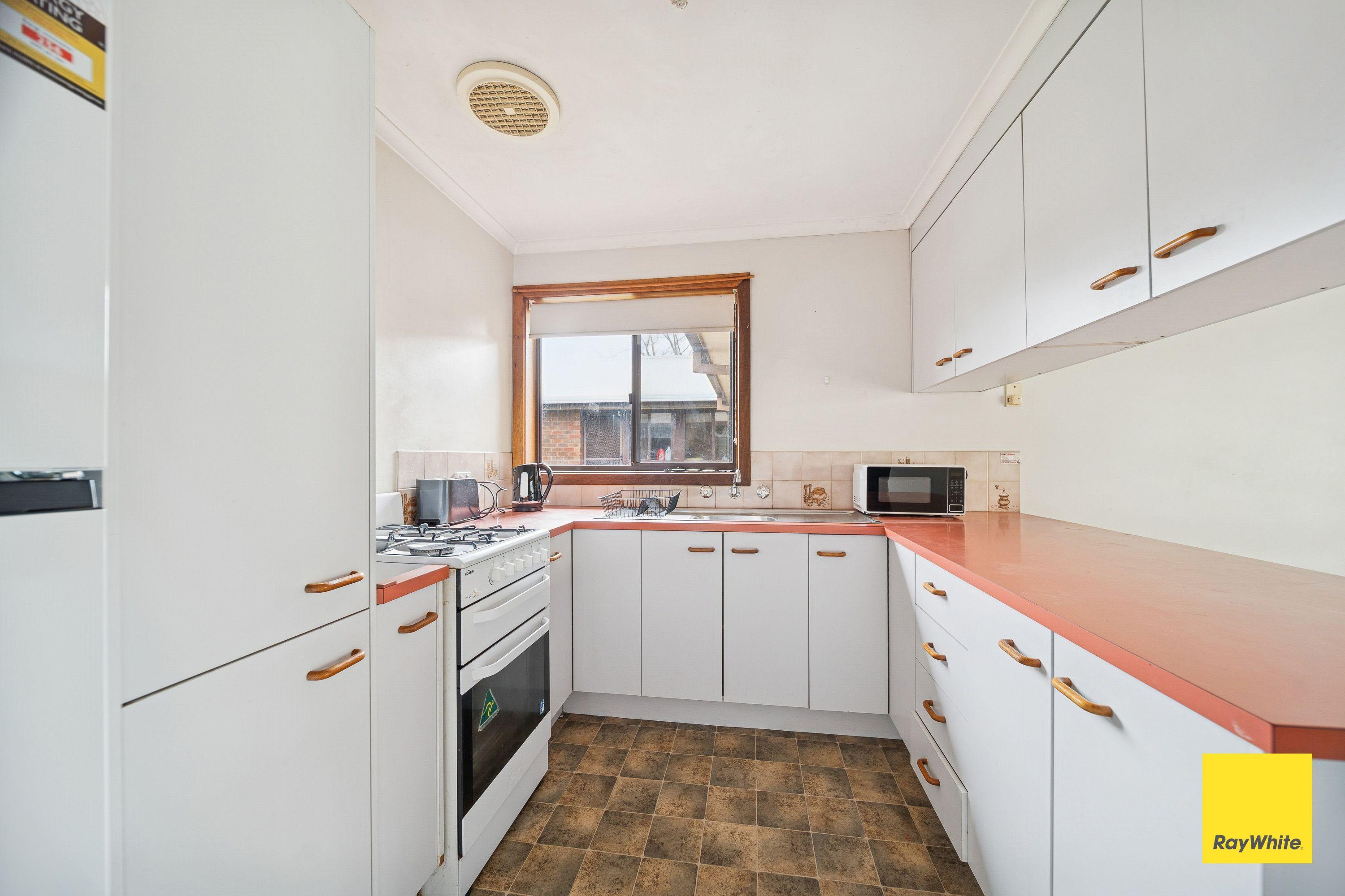 Fully Furnished 2-Bedroom Unit in Prime Location