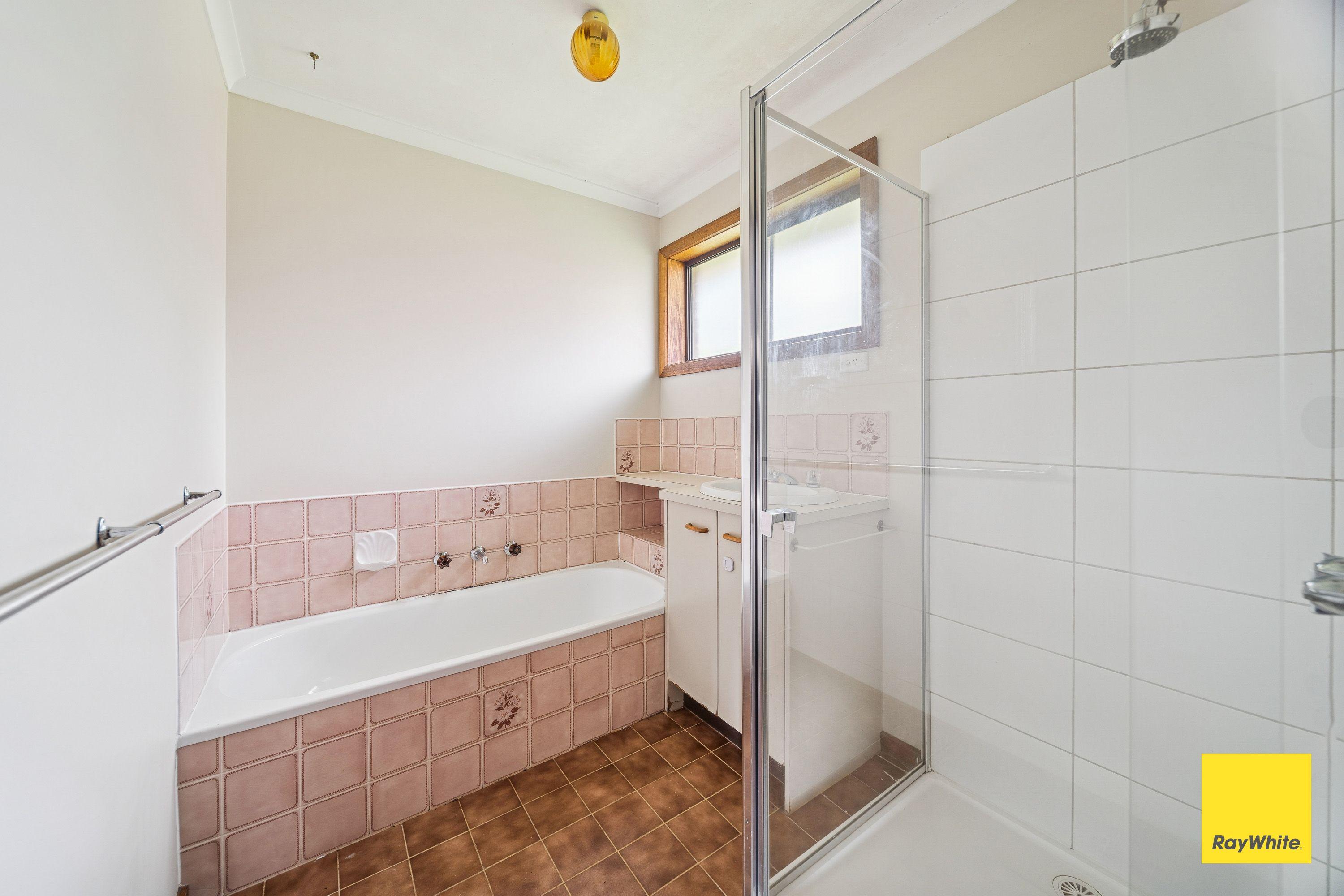 Fully Furnished 2-Bedroom Unit in Prime Location