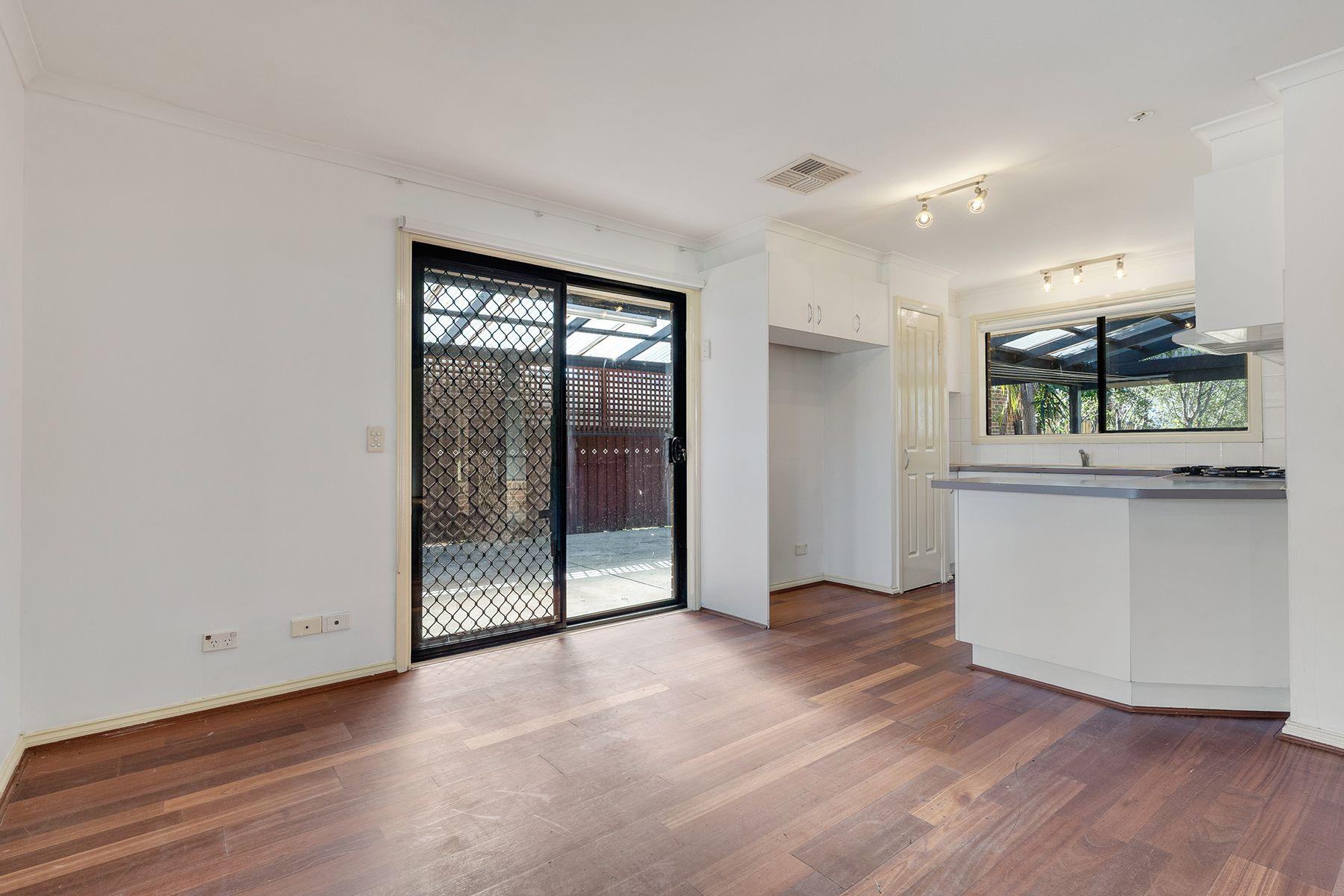 Charming 3-Bedroom Home in Roxburgh Park
