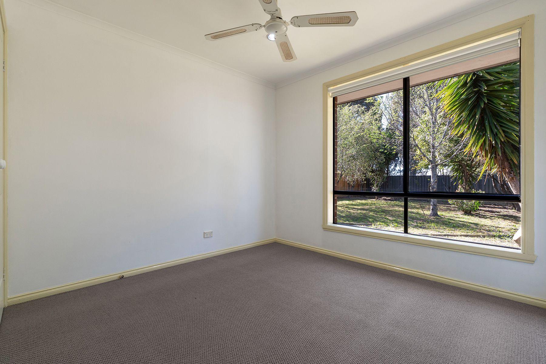 Charming 3-Bedroom Home in Roxburgh Park