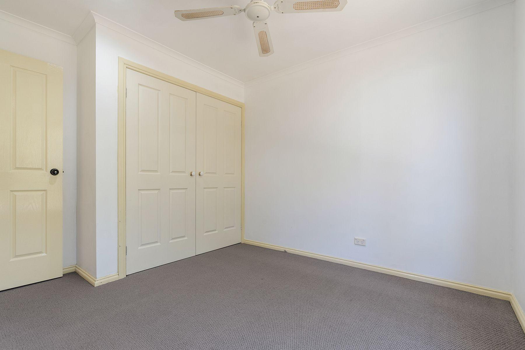 Charming 3-Bedroom Home in Roxburgh Park