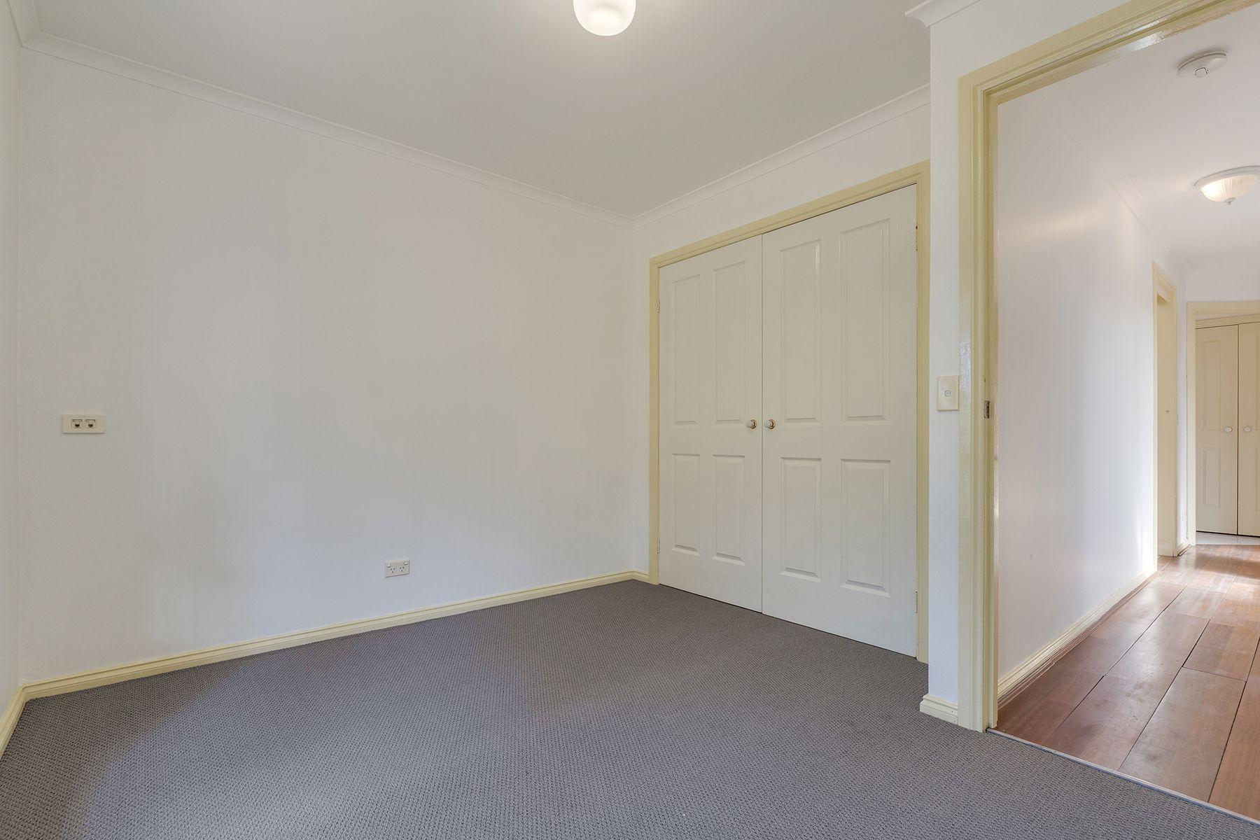 Charming 3-Bedroom Home in Roxburgh Park