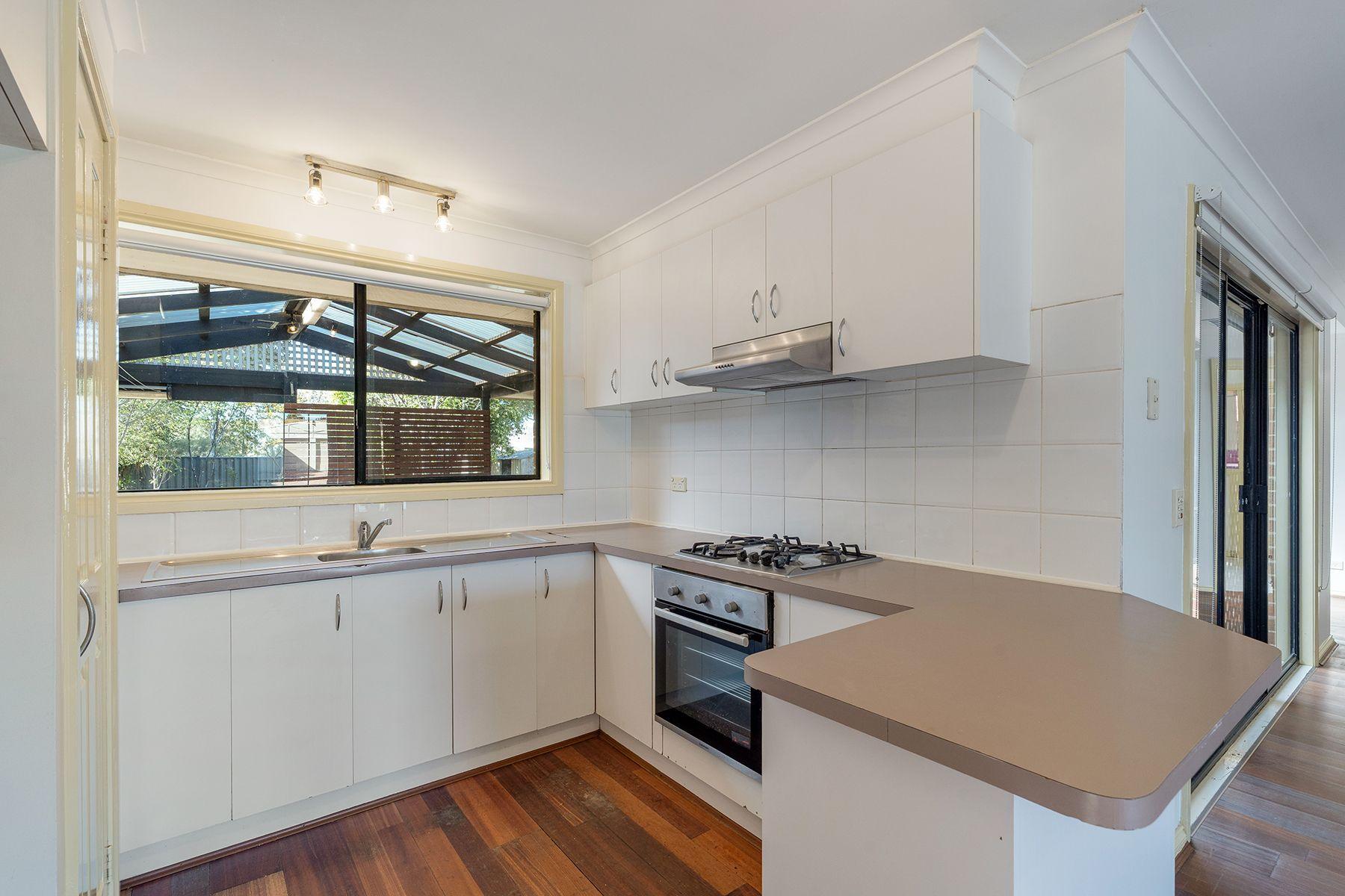 Charming 3-Bedroom Home in Roxburgh Park