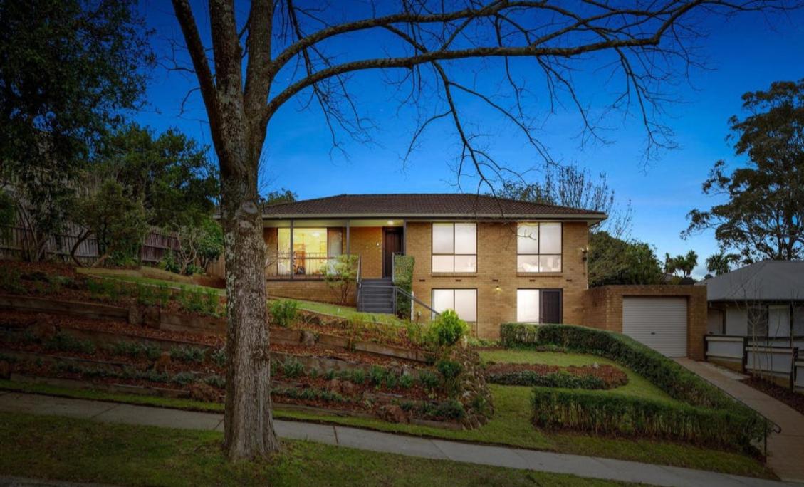 Prop-GPT: House: VIC Mooroolbark, VIC 3138 Home For Rent