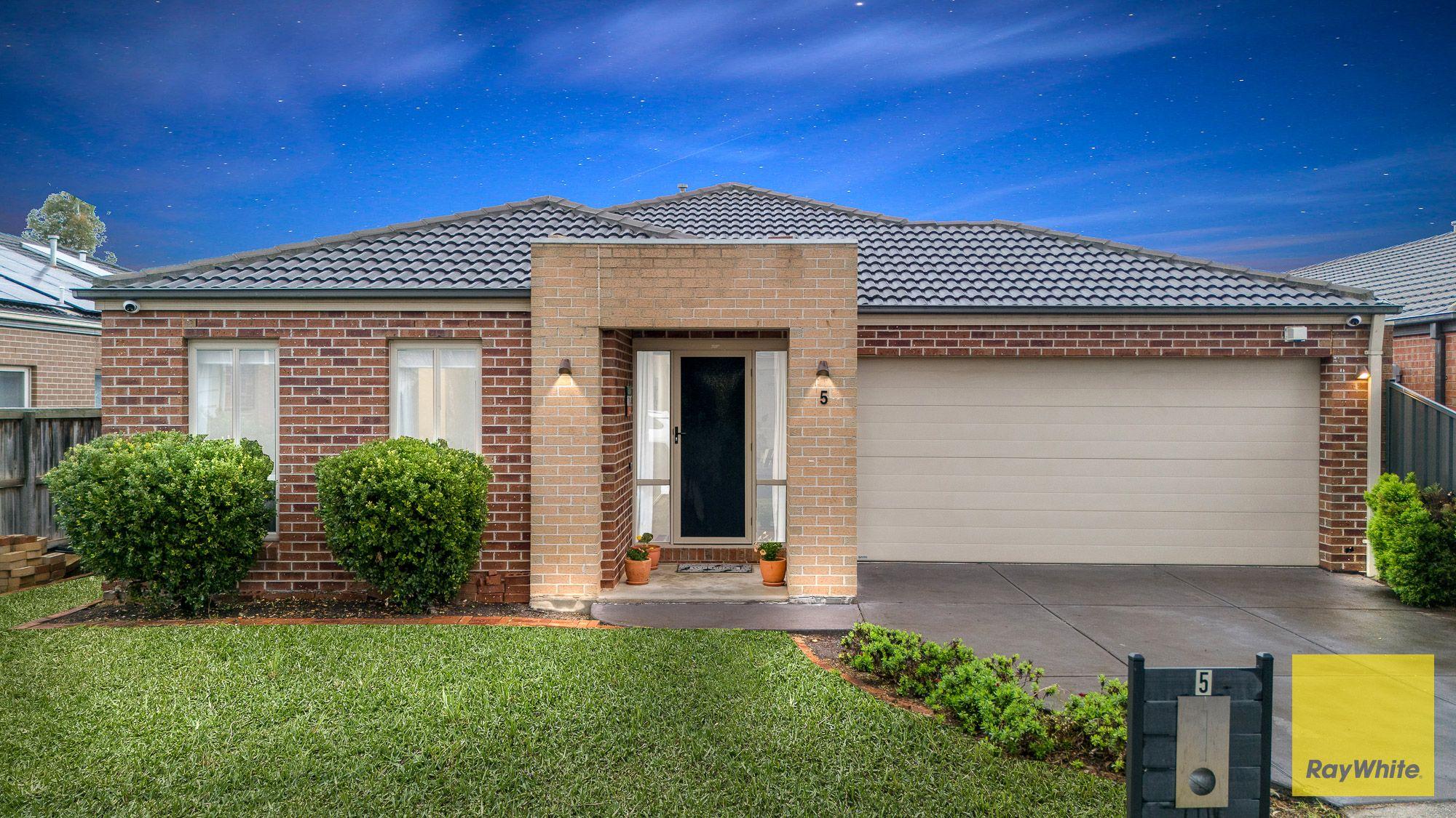 Prop-GPT: House: VIC Tarneit, VIC 3029 Home For Rent