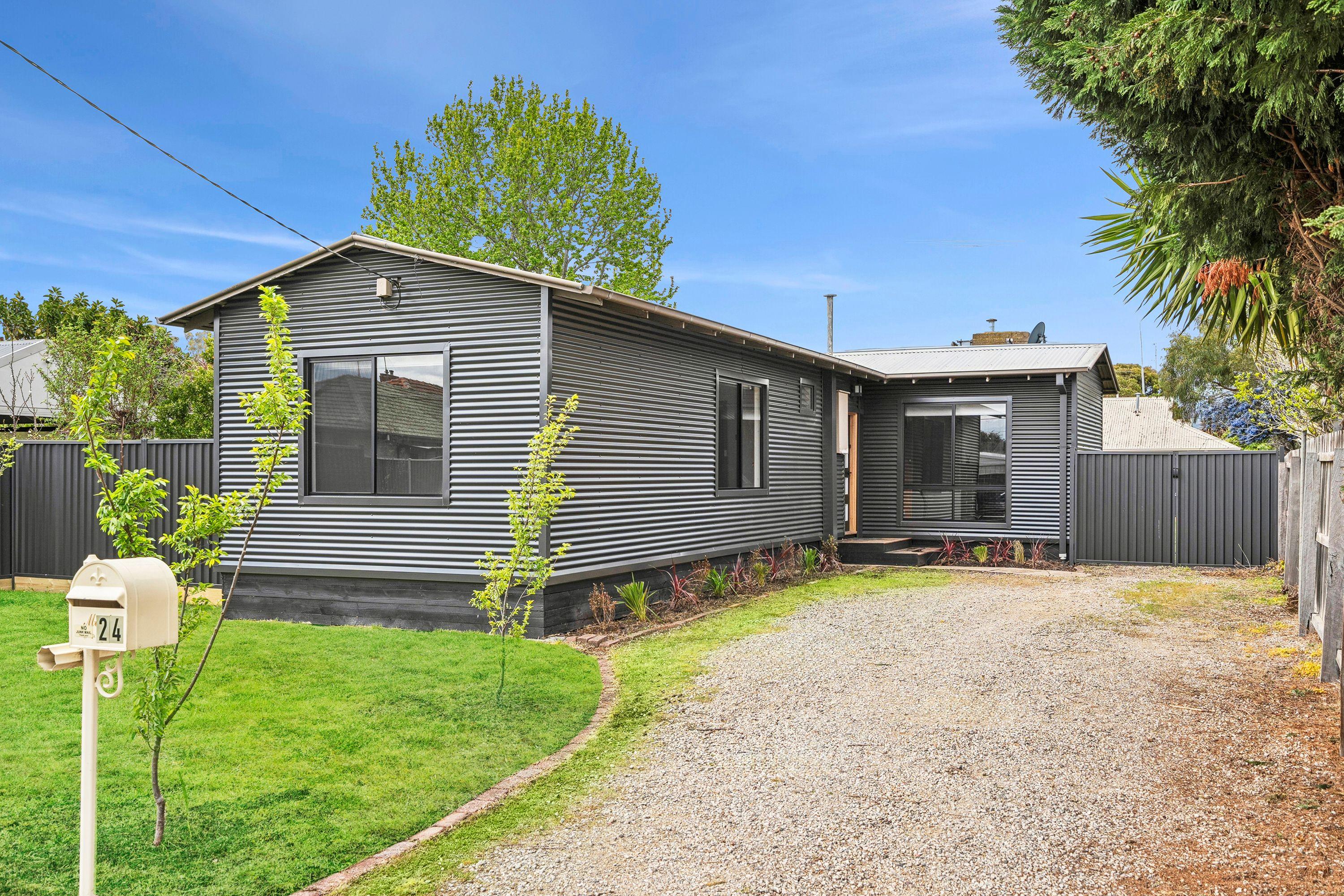 Prop-GPT: House: VIC Norlane, VIC 3214 Home For Rent