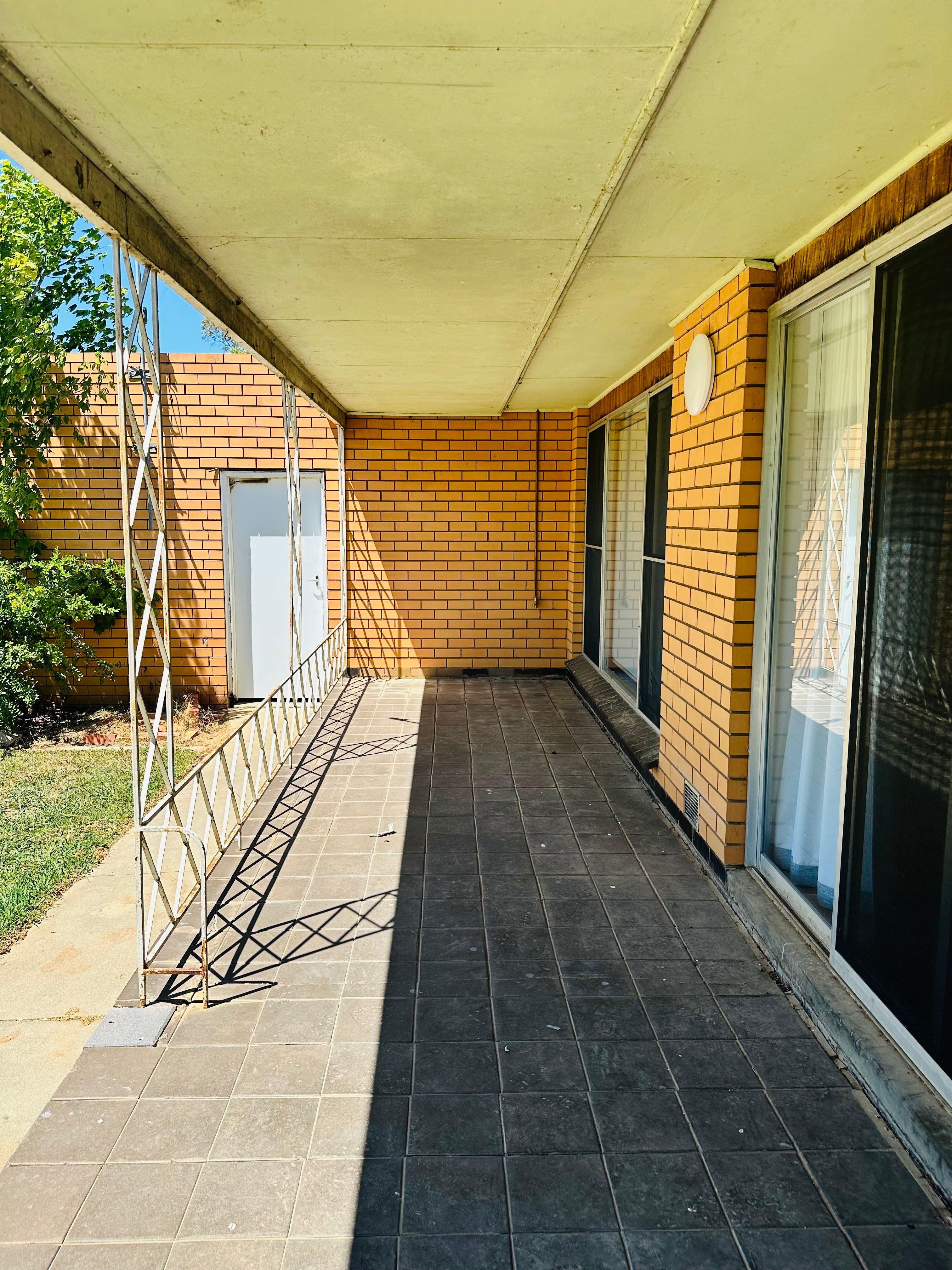 Spacious, Comfortable Living in a Prime Established Location