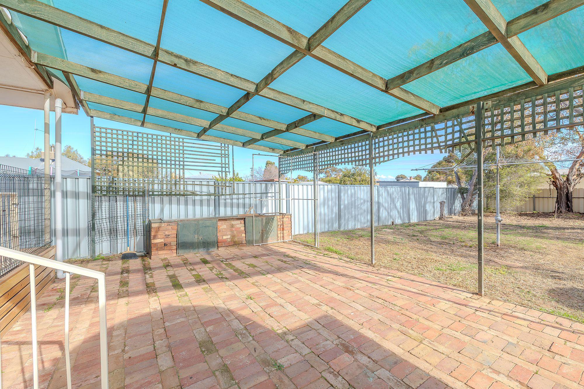 Charming Home for Lease in Ouyen