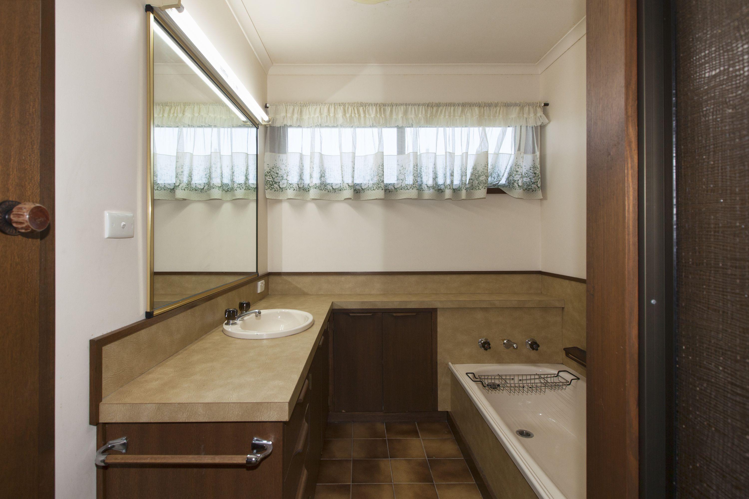 Spacious Four-Bedroom Home with Spectacular Views