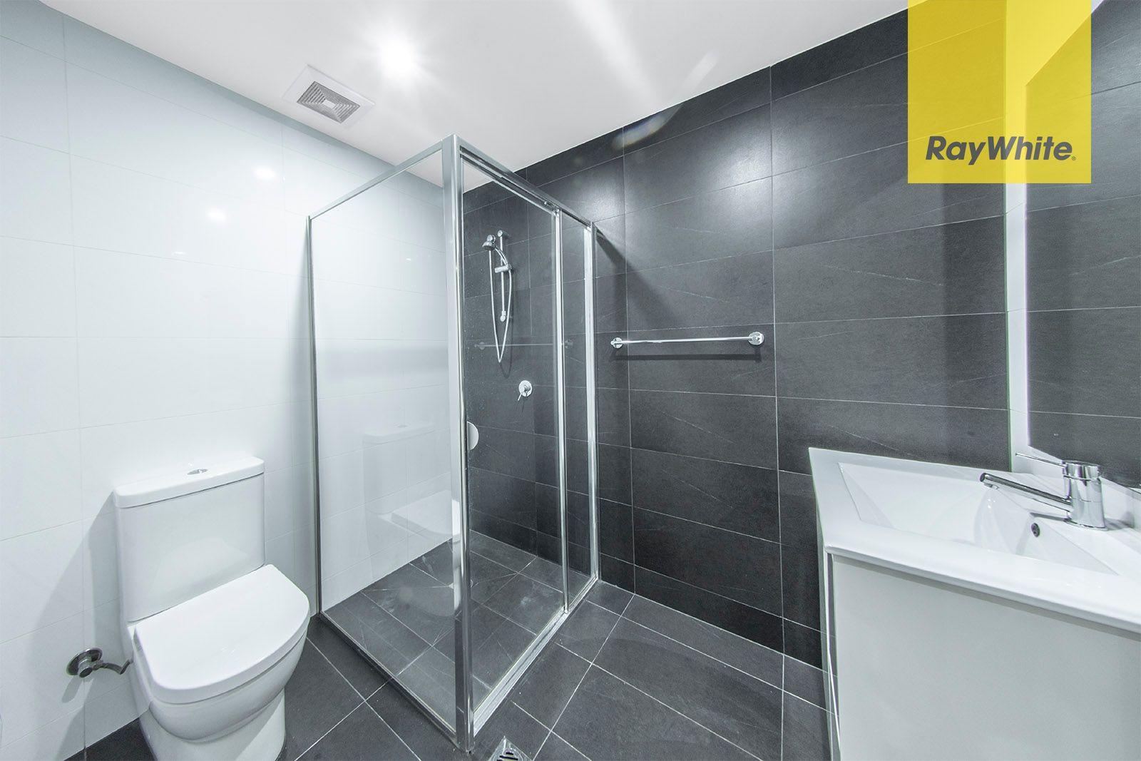 FRESHLY UPDATED ONE BEDROOM APARTMENT - READY TO MOVE IN!