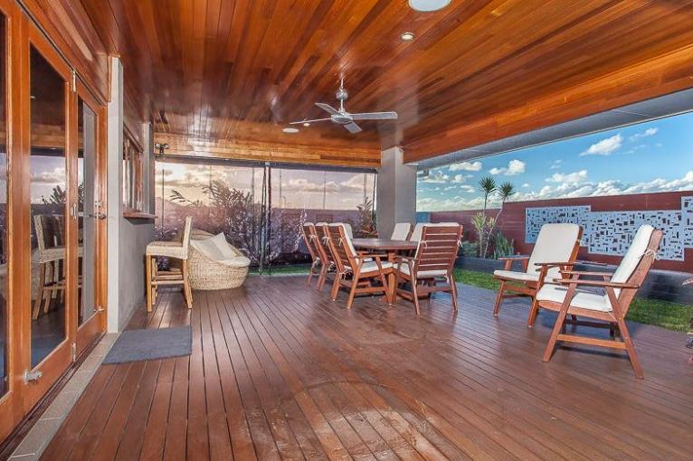 Beautiful Two Story 4 bedroom in the Heart of North Lakes