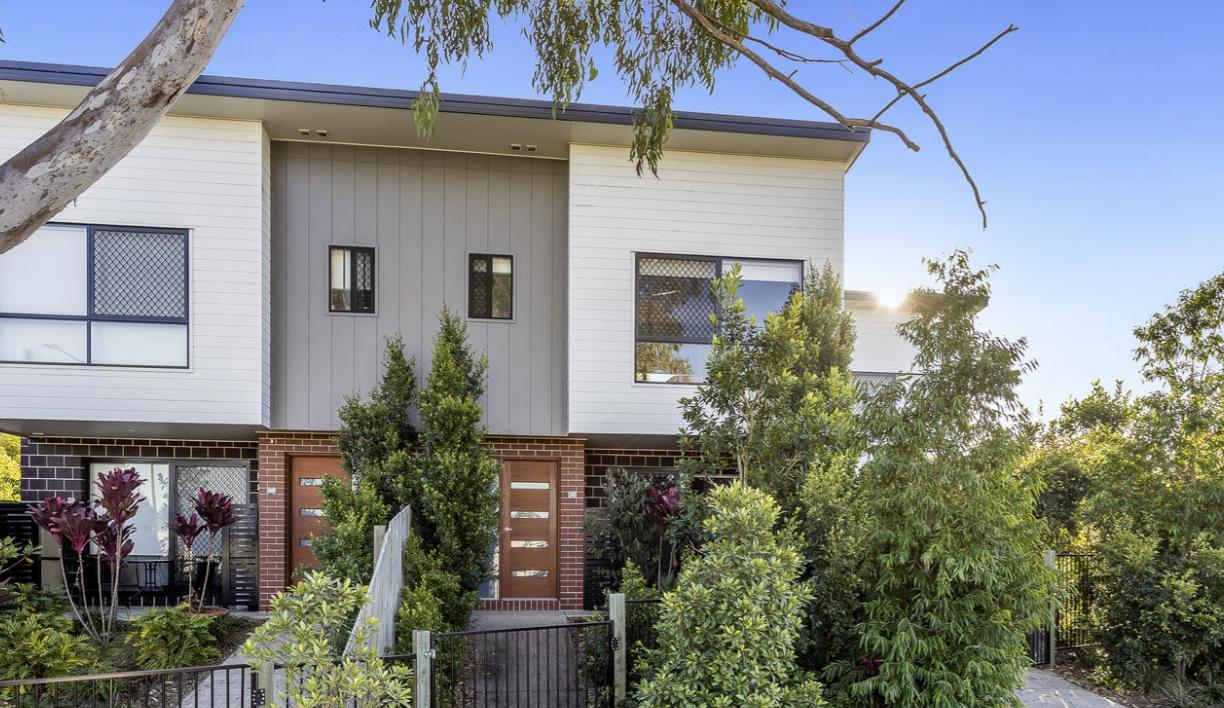 Prop-GPT: Townhouse: QLD Mango Hill, QLD 4509 Home For Rent