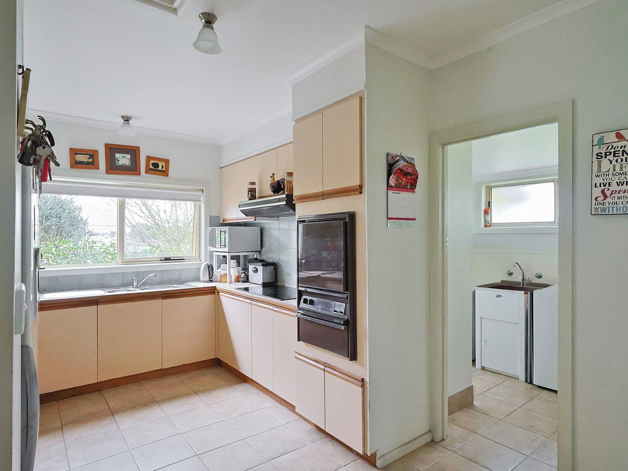 Lifestyle Acreage with Space to Dream