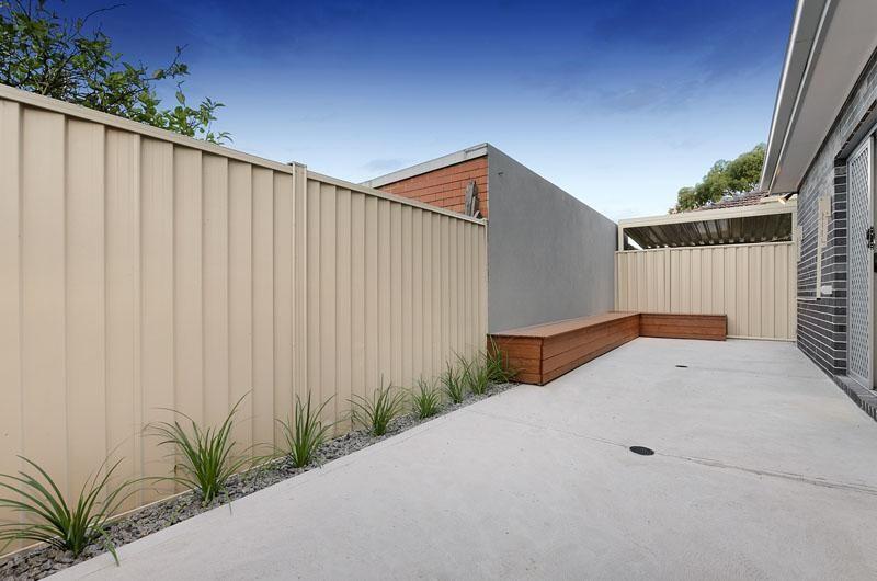 Modern Living in a 2-Bed, 2-Bath Townhouse