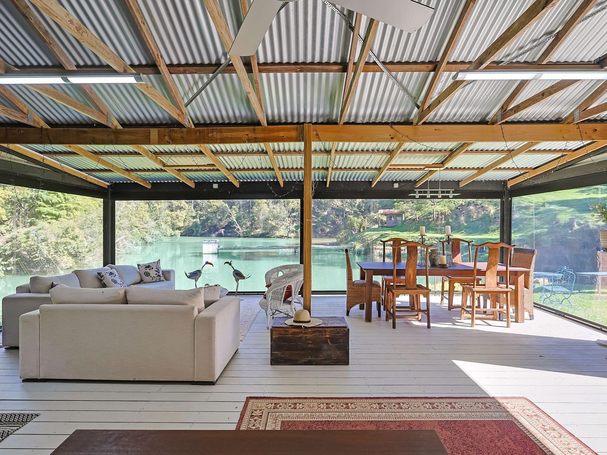 Exclusive Lakeside Estate - Wildlife, Water & Stunning Views