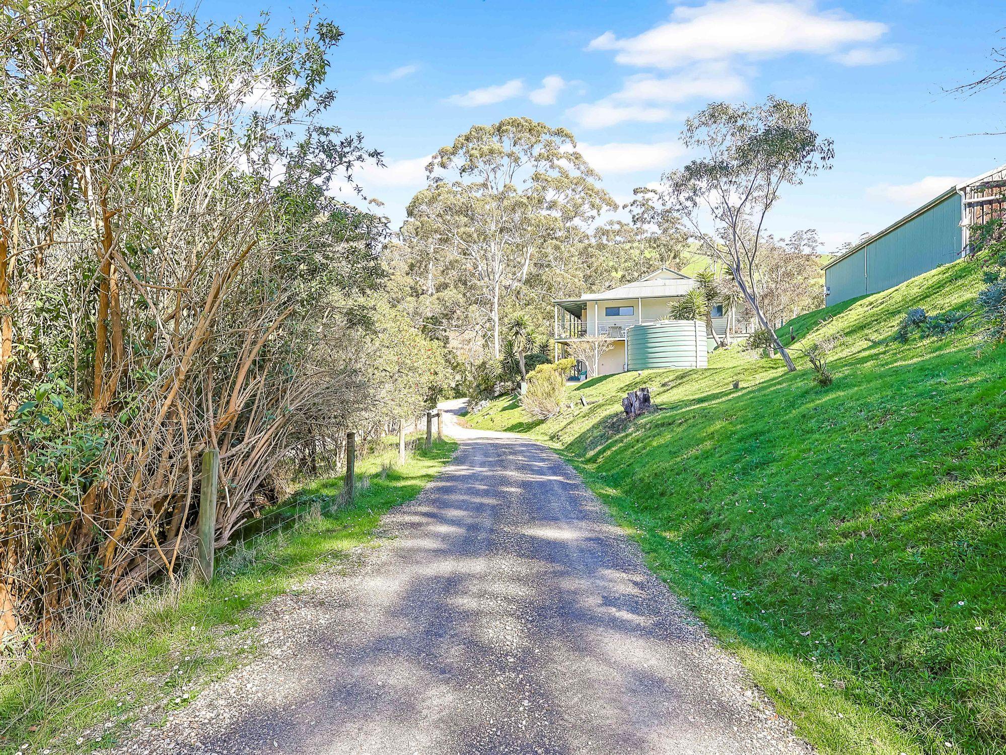 Exclusive Lakeside Estate - Wildlife, Water & Stunning Views