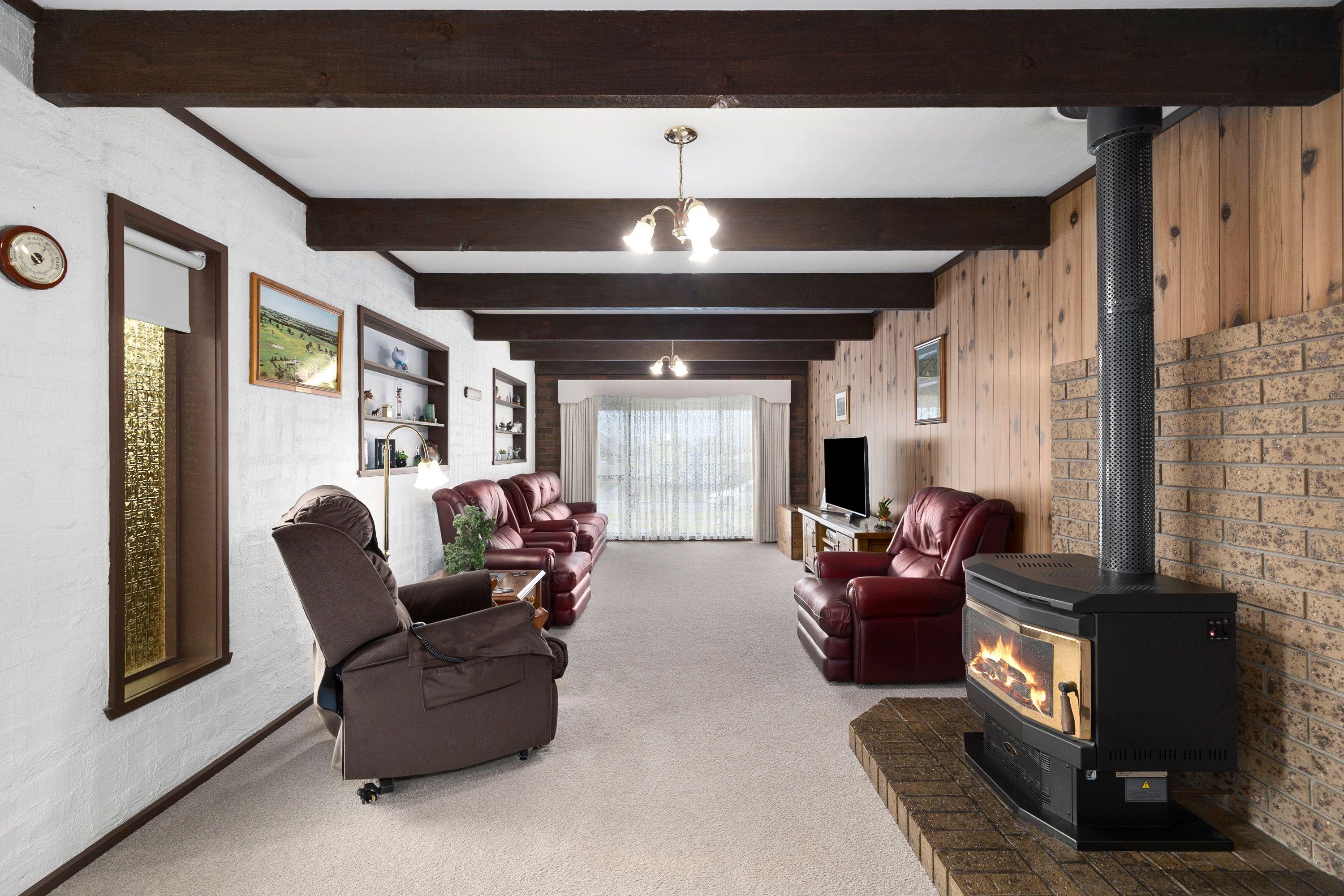 Stylish Living with Low-Maintenance Appeal
