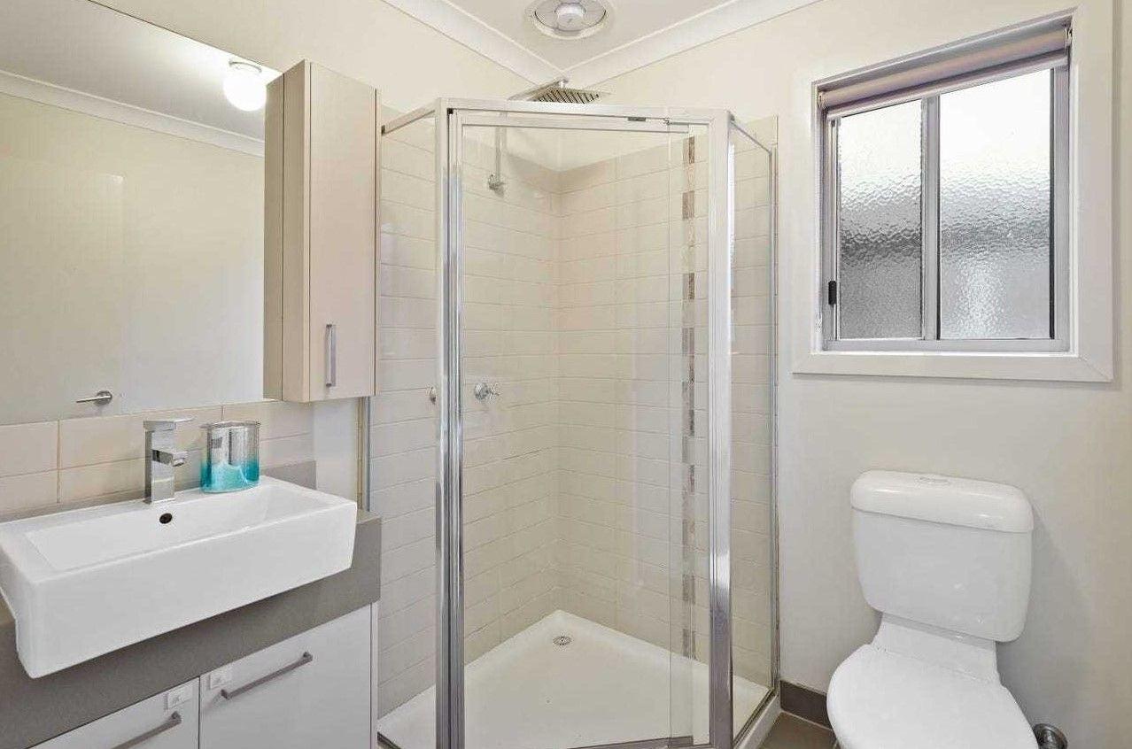 Modern 3-Bedroom Home in Highlands Estate