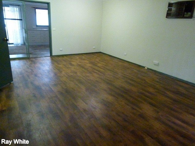 Ray White Real Estate Forbes - 68511411