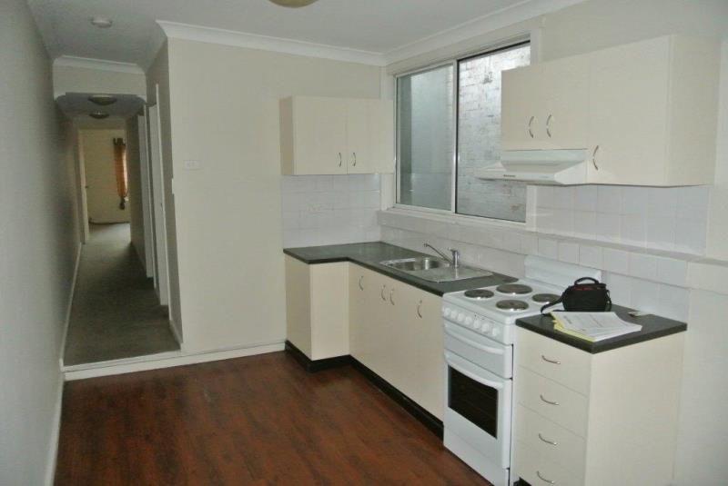AFFORDABLE TWO BEDROOM UNIT IN PRIME LOCATION!