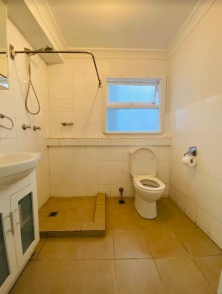 AFFORDABLE TWO BEDROOM UNIT IN PRIME LOCATION!