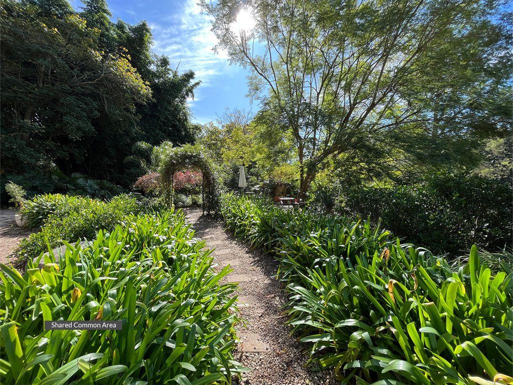 Fully Furnished One Bedroom Loft