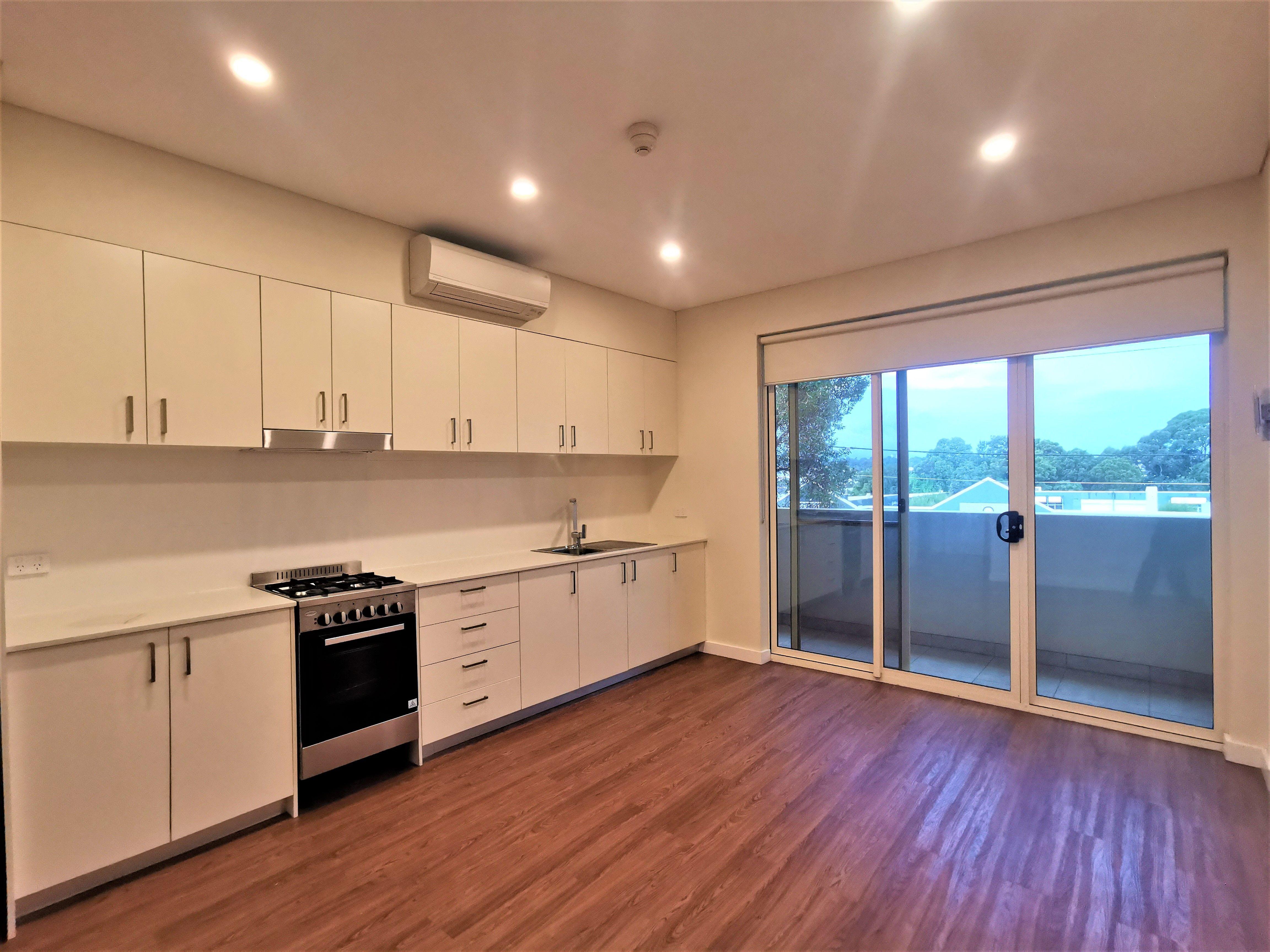 NEAR NEW STUDIO APARTMENT