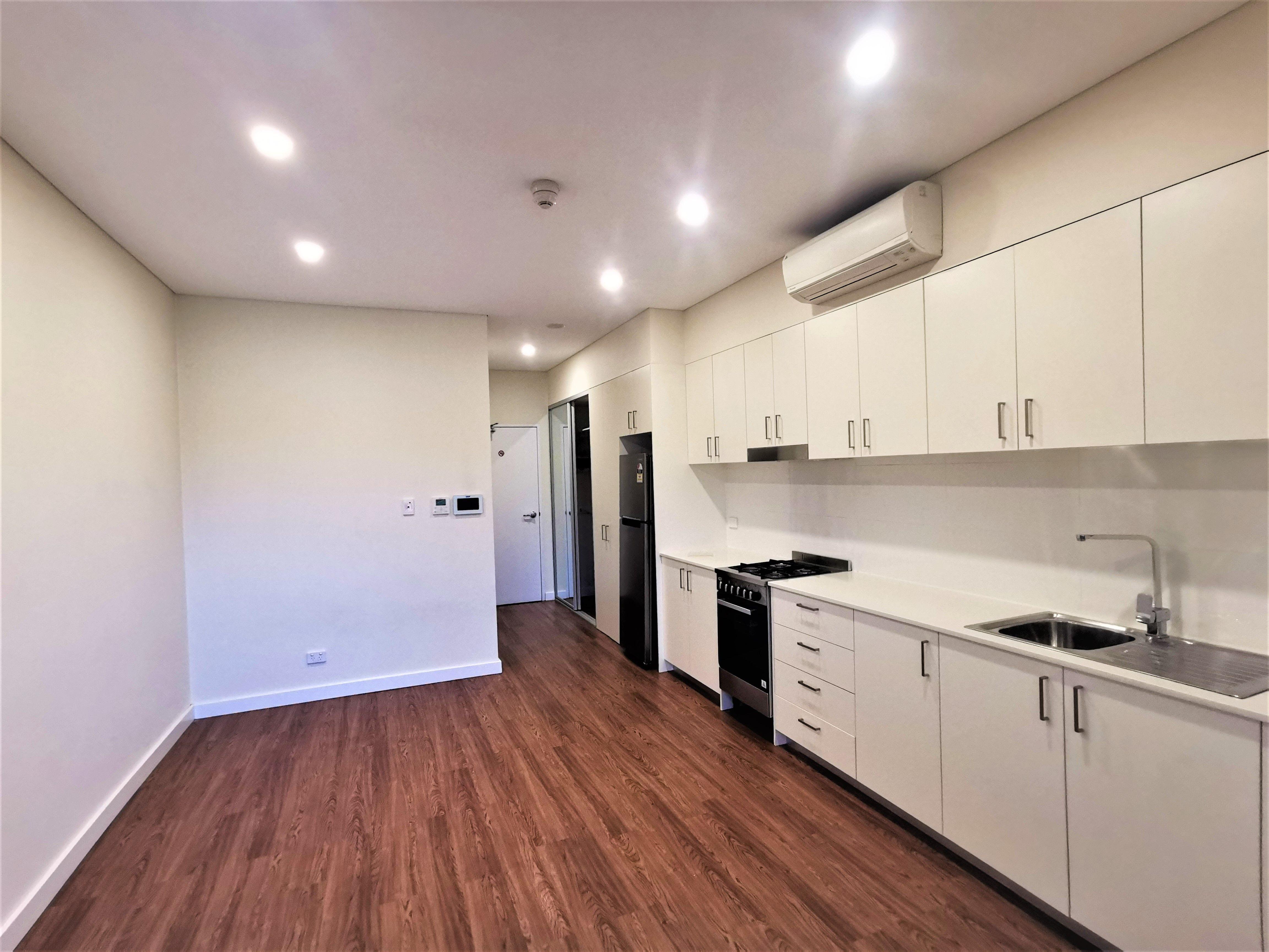 NEAR NEW STUDIO APARTMENT