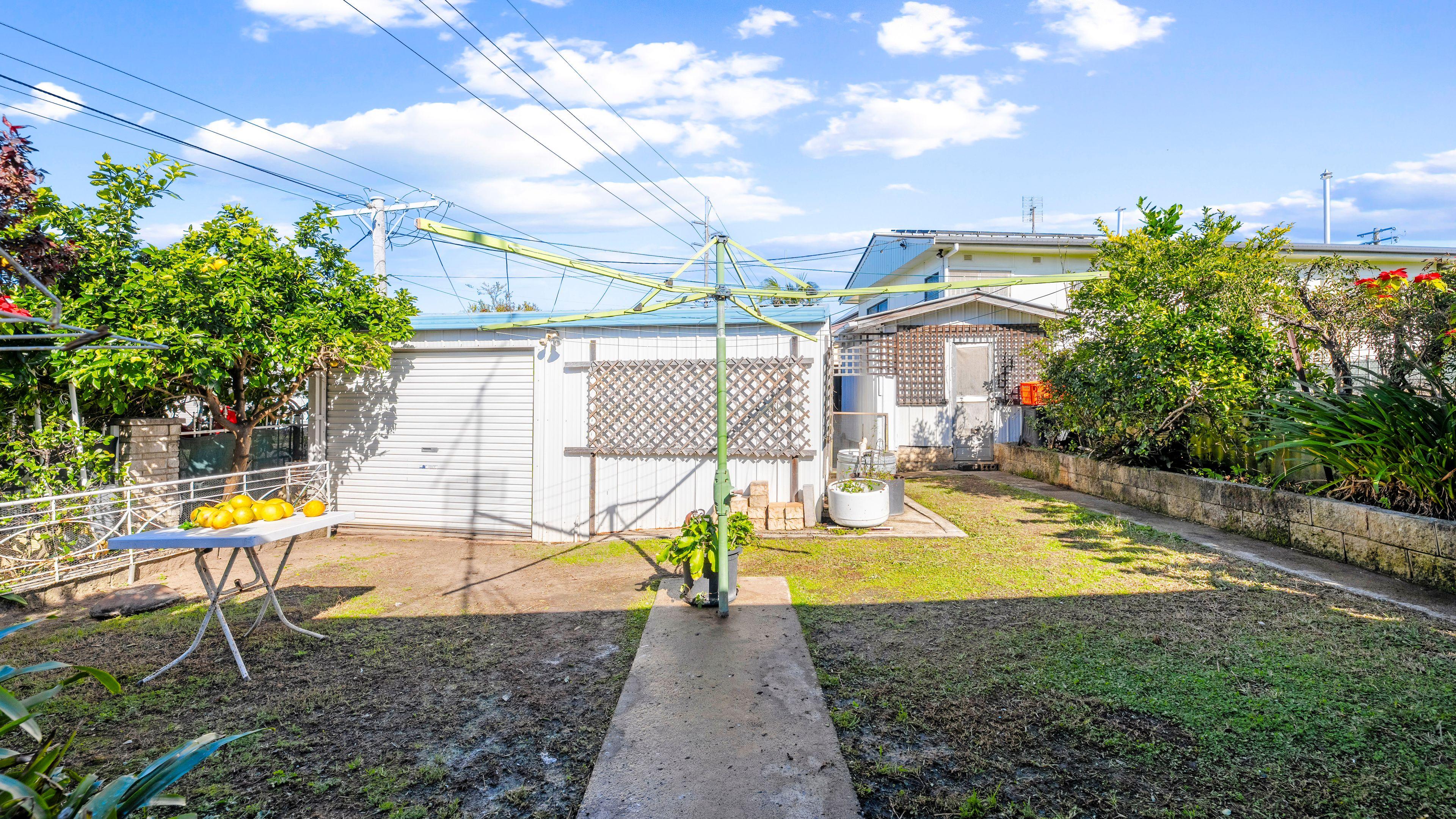 Family Home Close to Schools and CBD