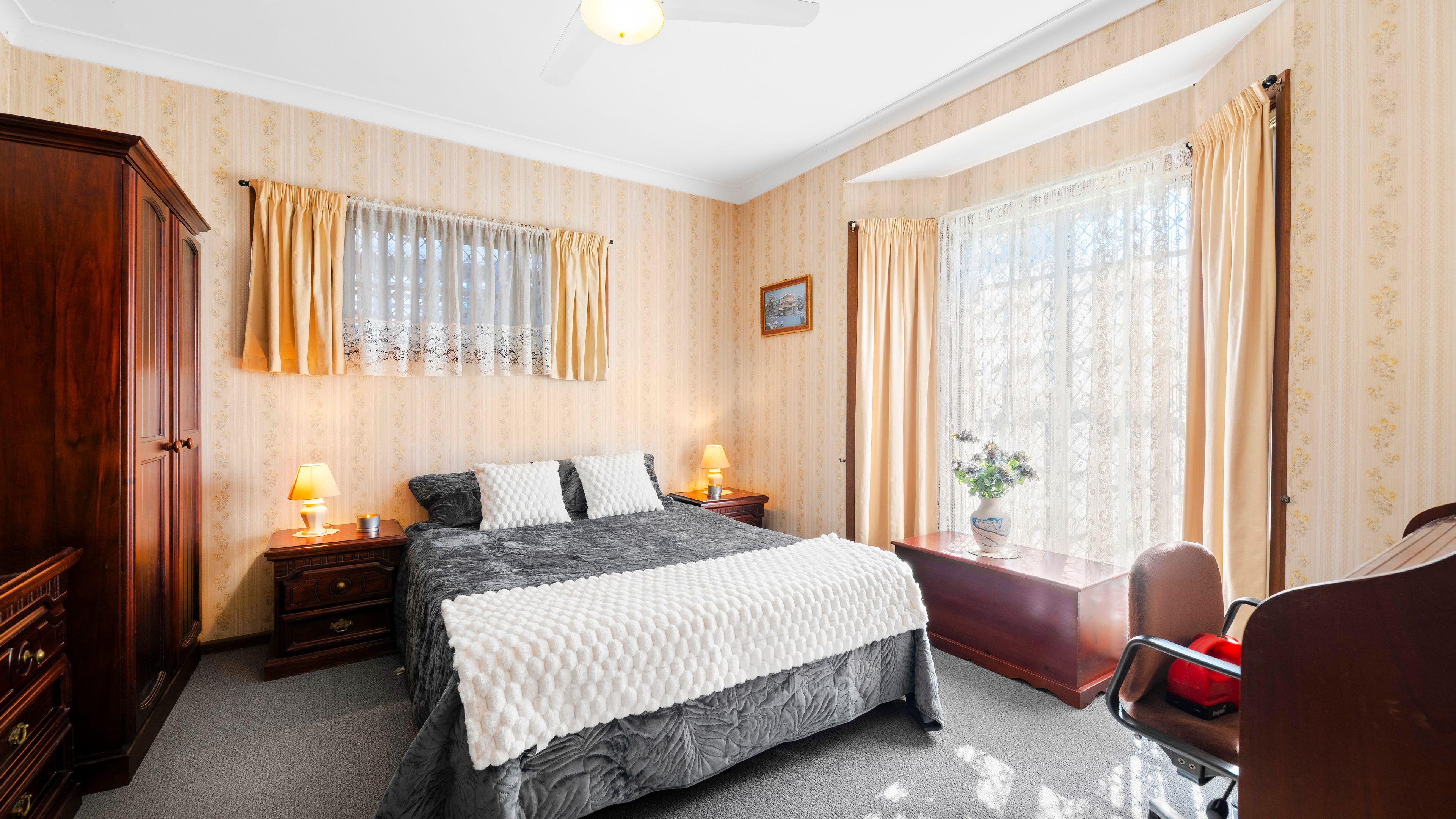Family Home Close to Schools and CBD