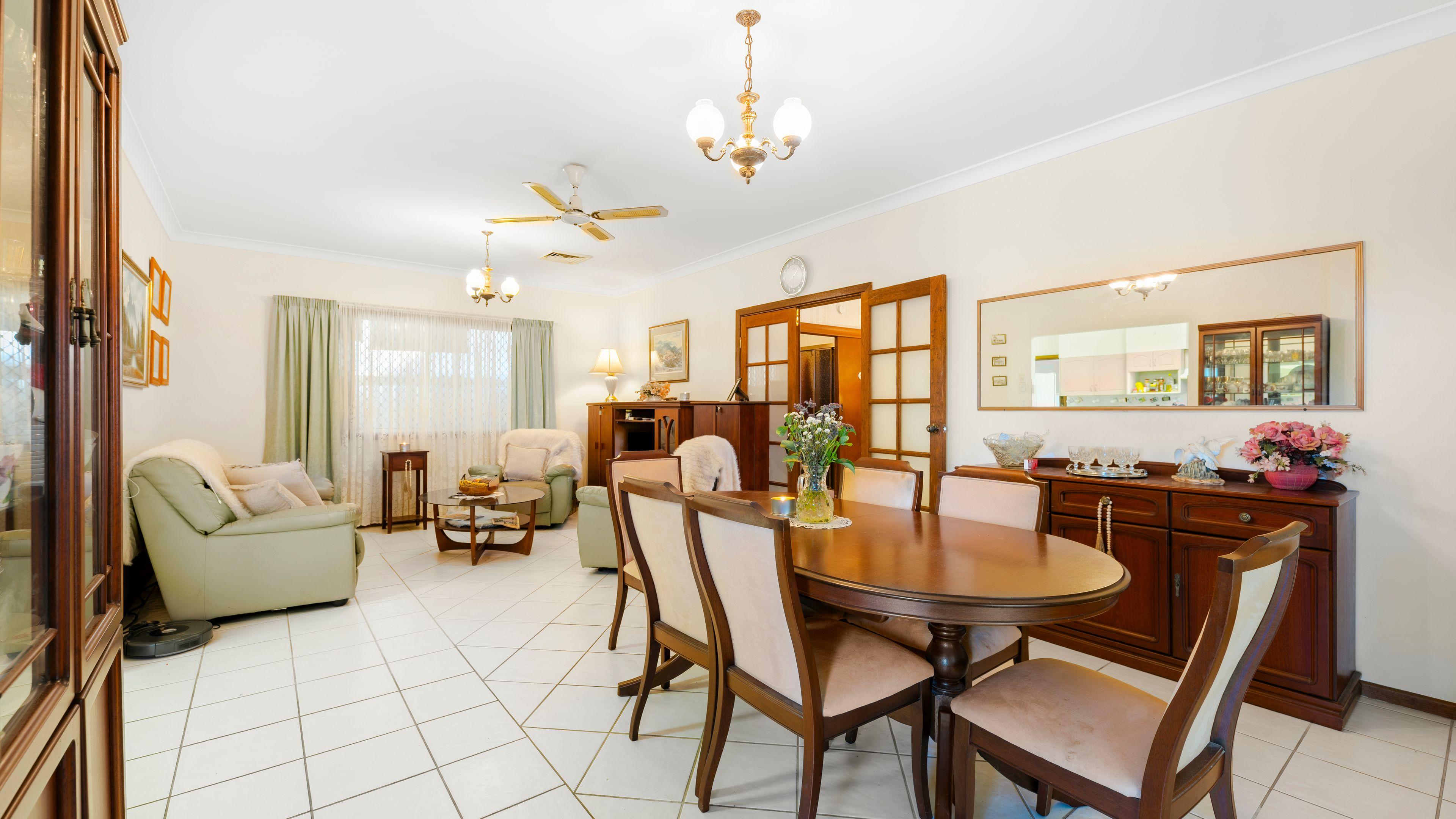 Family Home Close to Schools and CBD