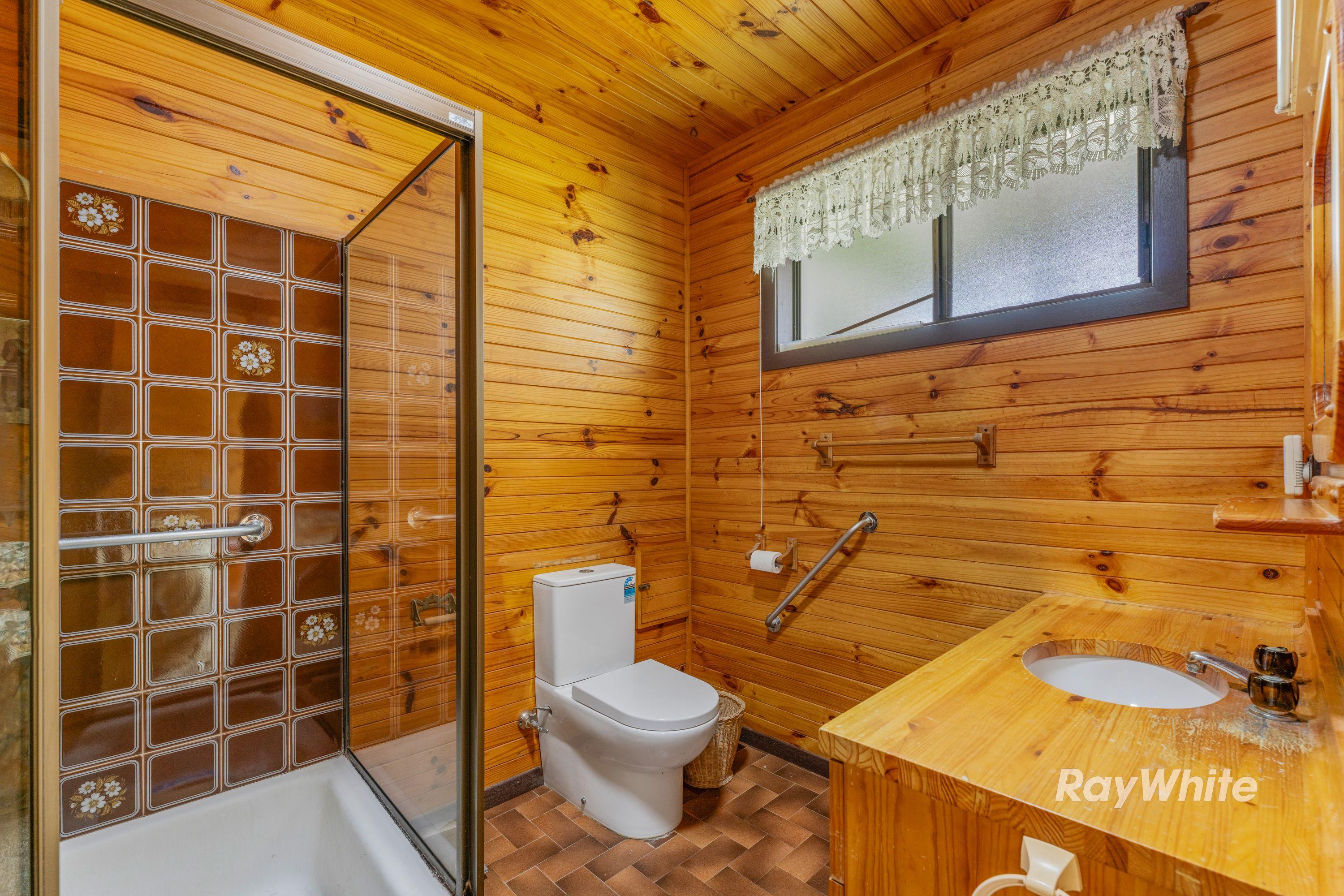 3 Bedroom Home Located meters from beaches