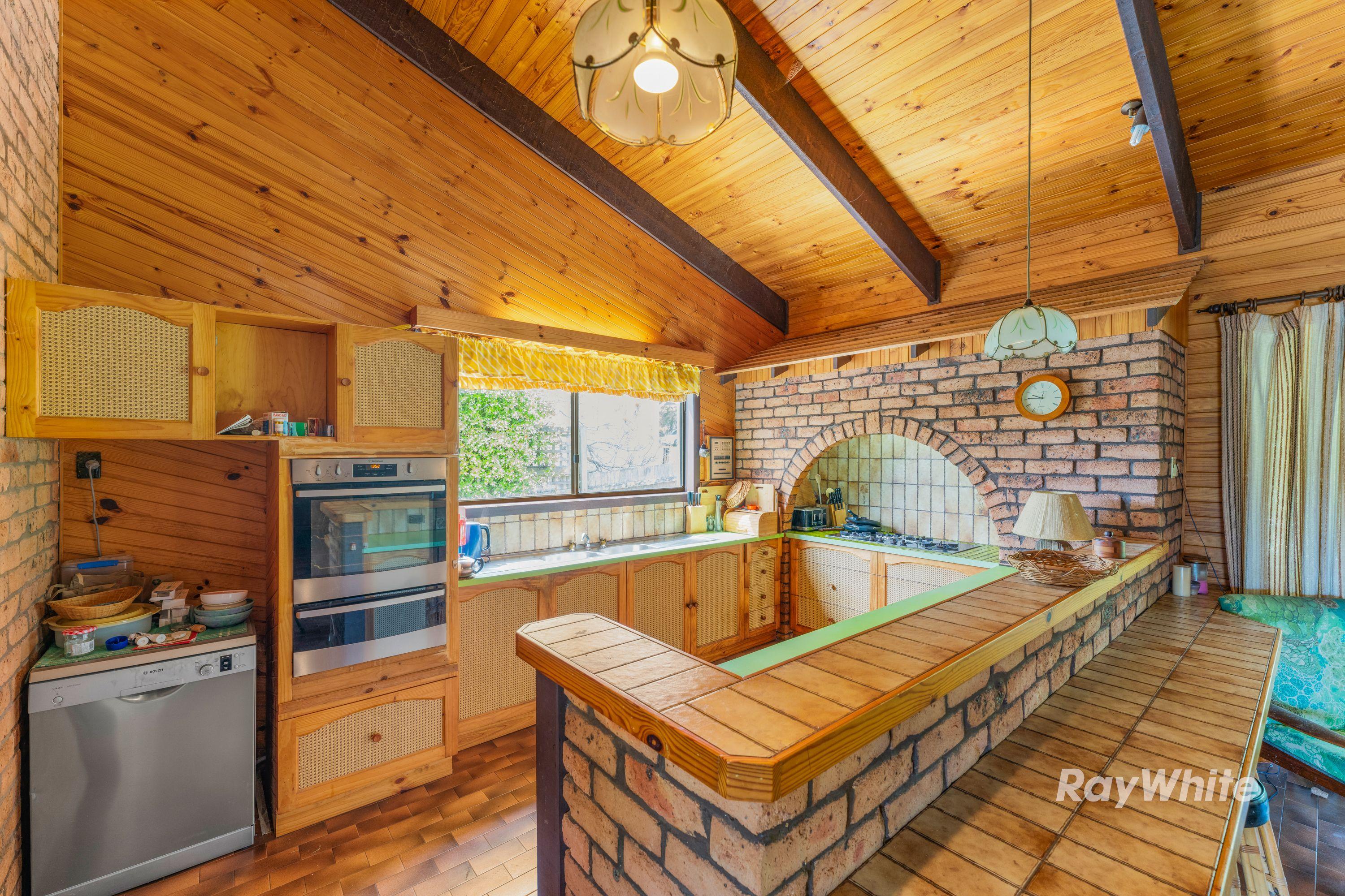 3 Bedroom Home Located meters from beaches