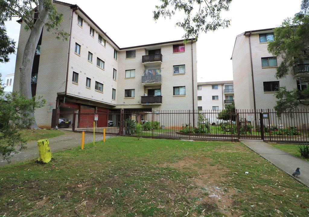 Prop-GPT: House: NSW Cabramatta, NSW 2166 Home For Rent