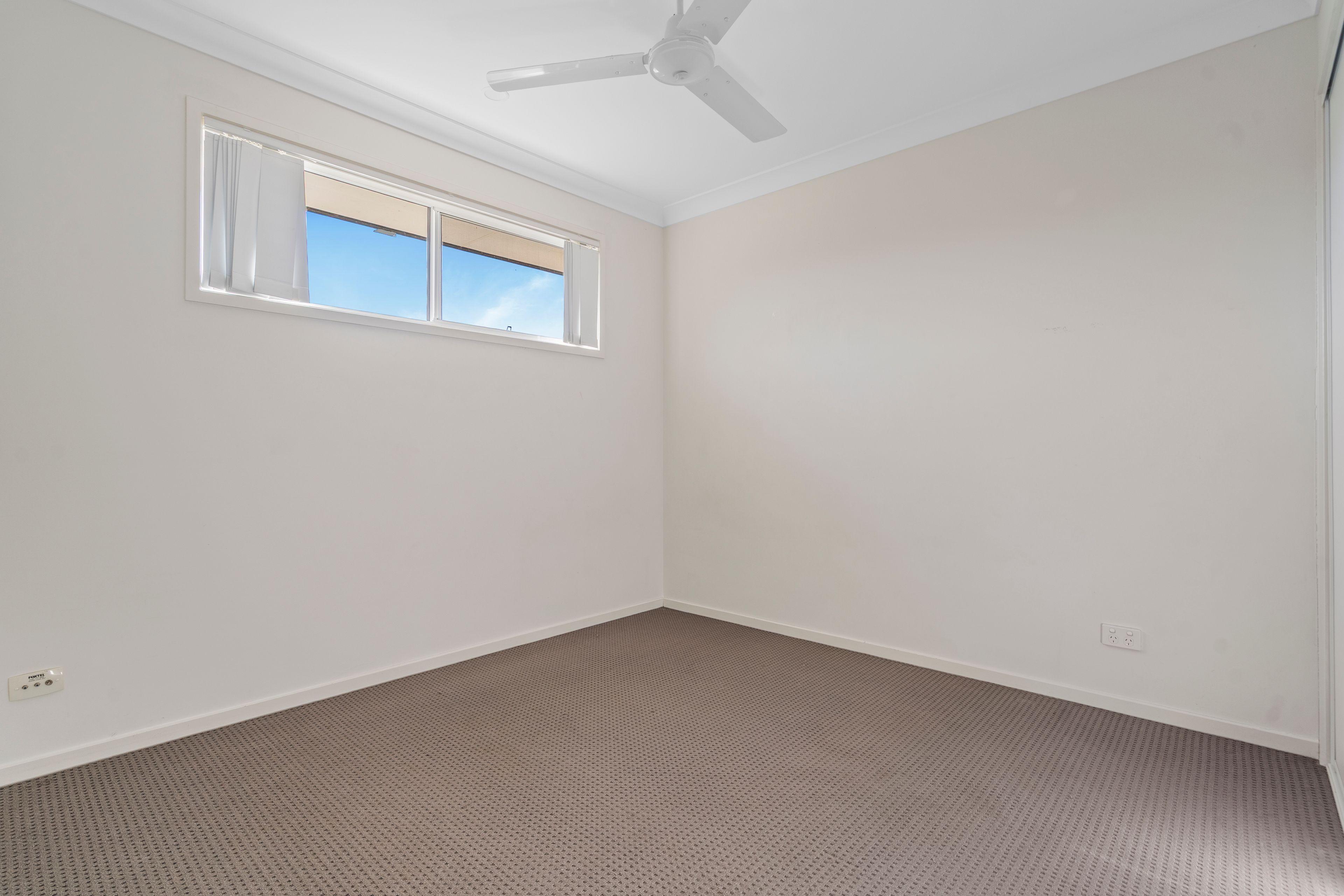 Stylish 2-Bedroom Duplex in Karalee - Peaceful Living with City Convenience