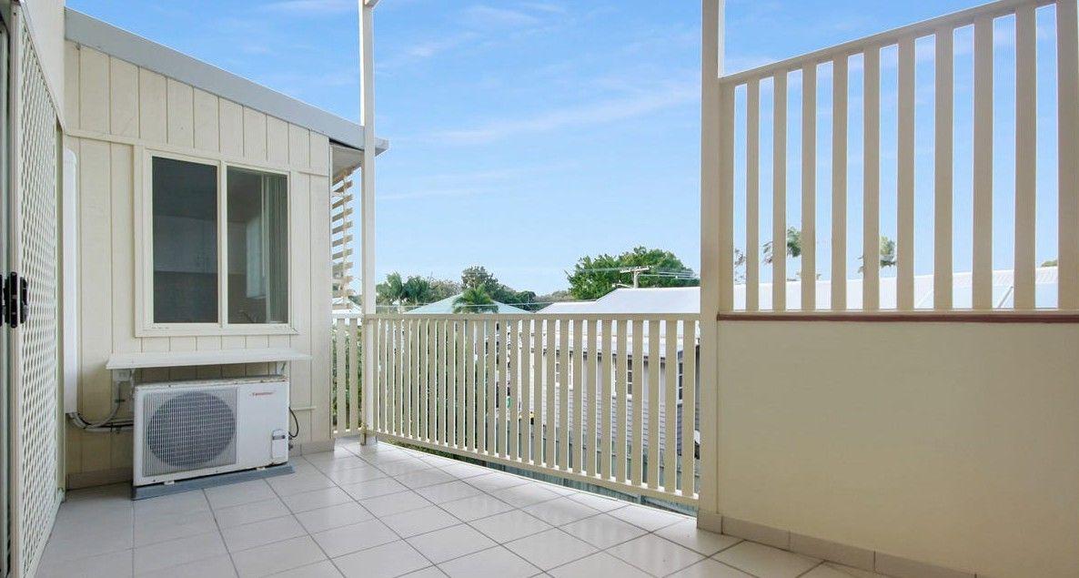 Modern Townhouse in Prime Redcliffe Location