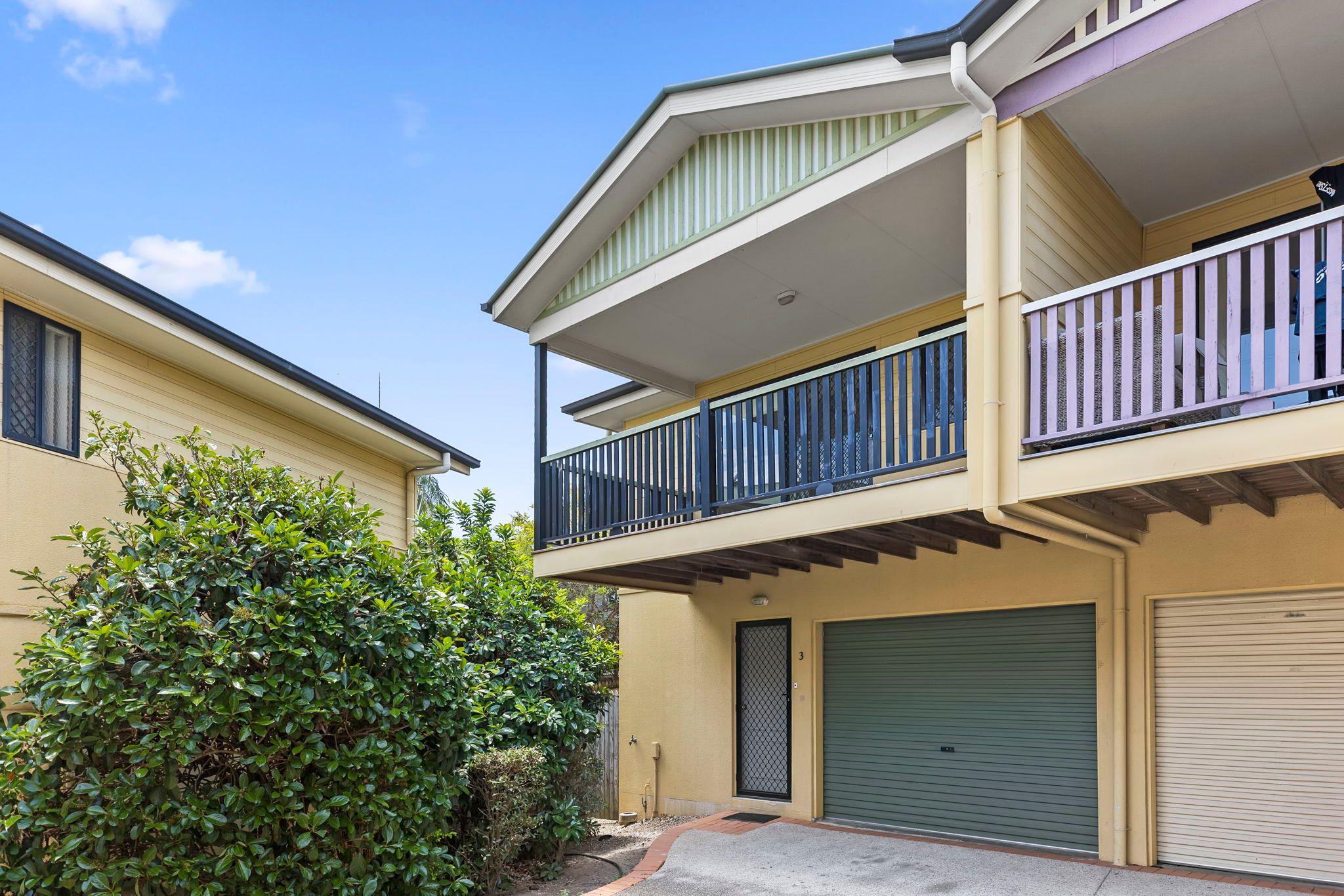 Prop-GPT: Townhouse: QLD East Brisbane, QLD 4169 Home For Rent