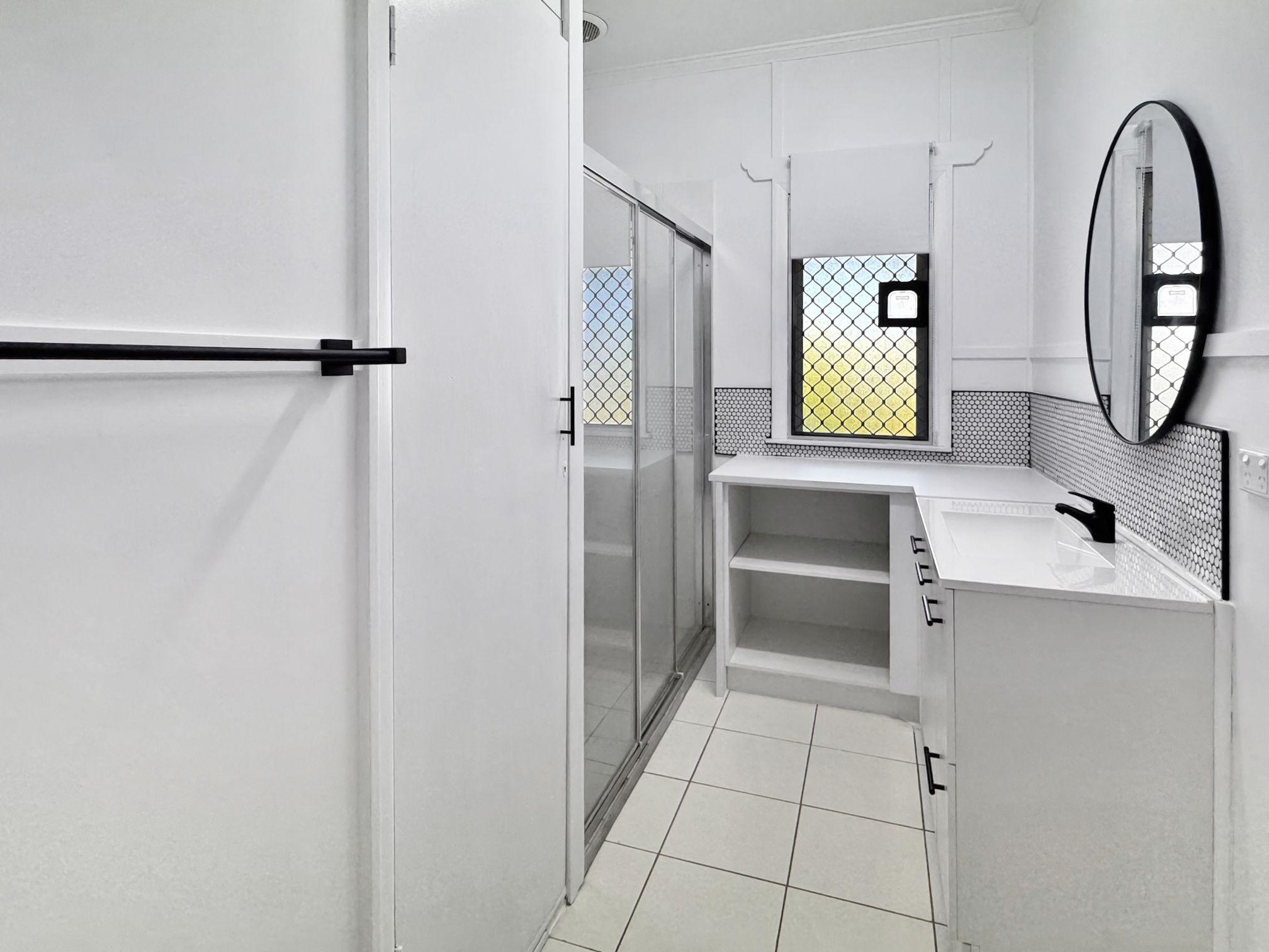 High-Set 3-Bedroom  - Spacious & Convenient Living!