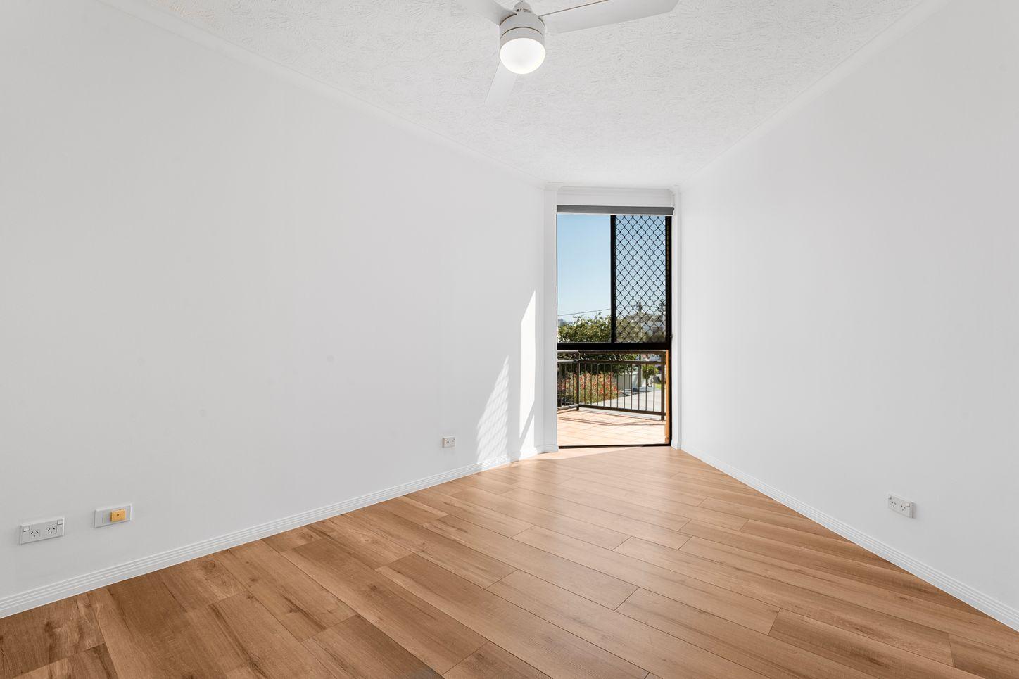 17/10-12 Bath Street, LABRADOR, QLD 4215 - Unit for Rent - harcourts.net