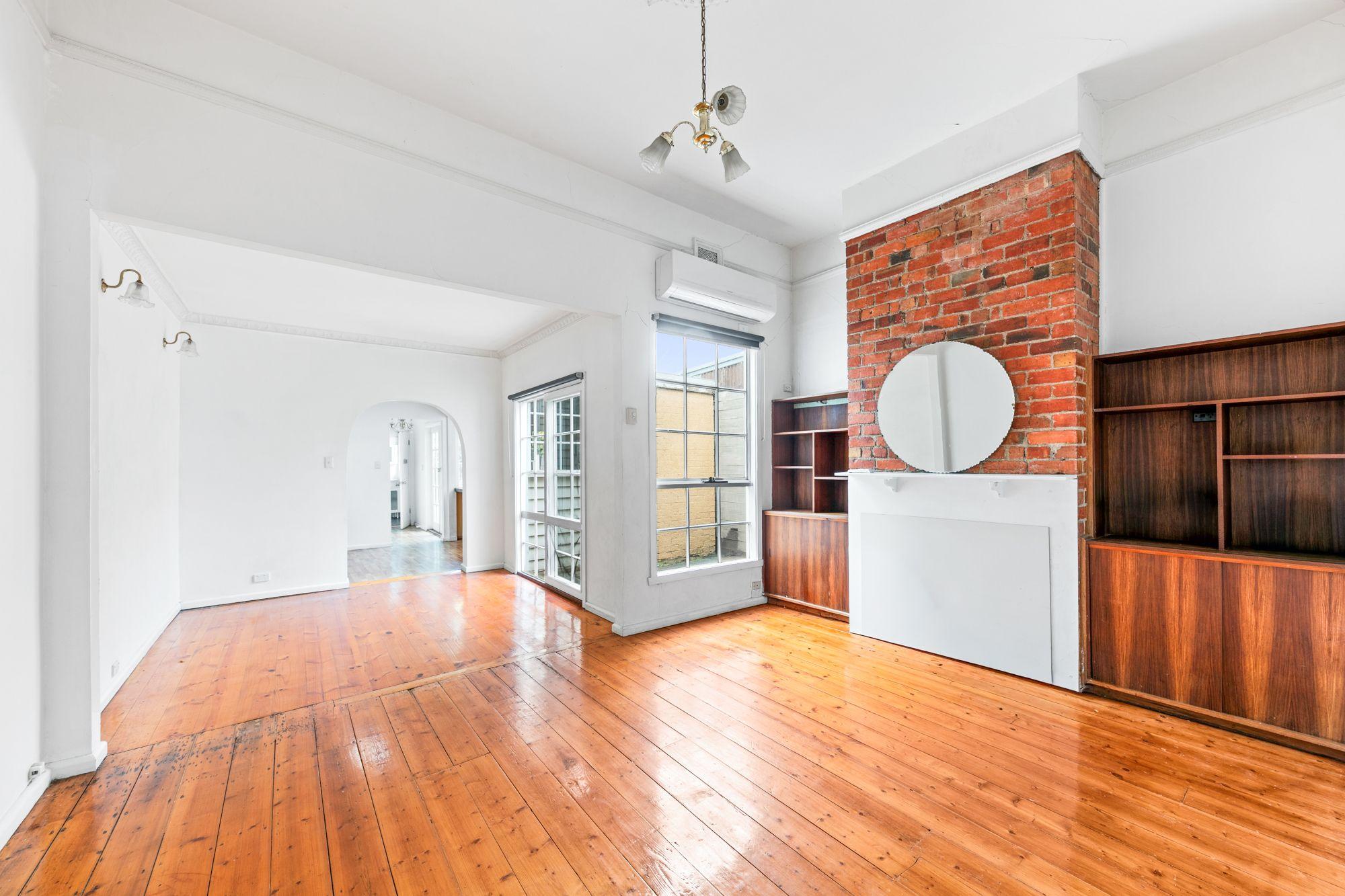 Charming 2-Bedroom Home in Williamstown