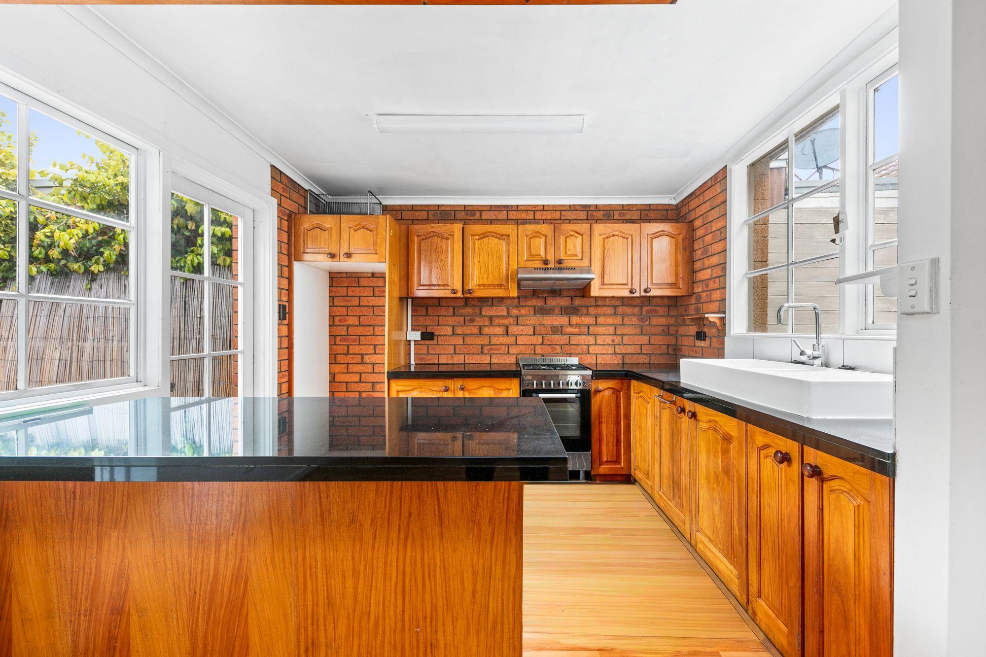 Charming 2-Bedroom Home in Williamstown