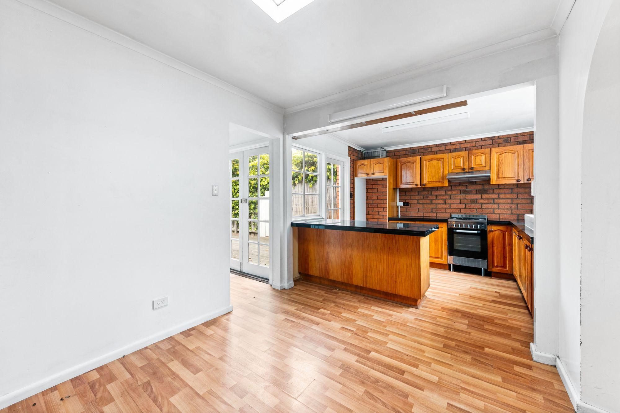 Charming 2-Bedroom Home in Williamstown