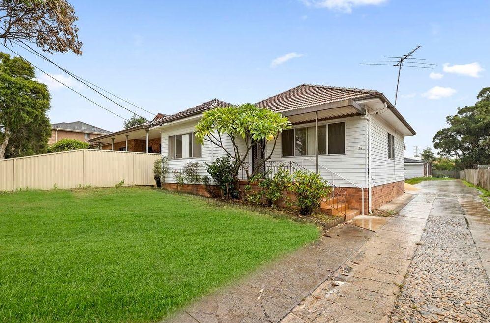 Prop-GPT: House: NSW Yagoona, NSW 2199 Home For Rent