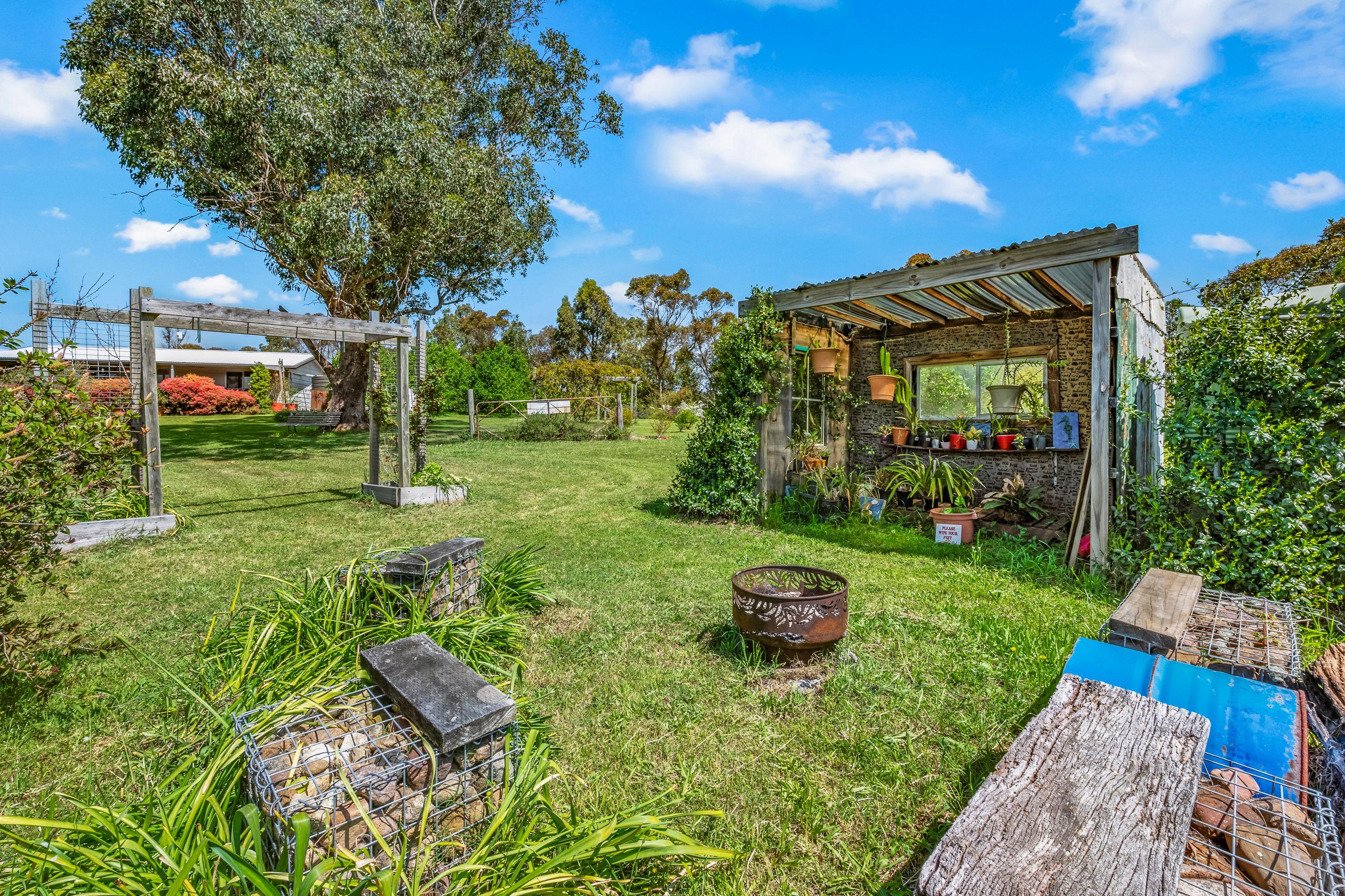 Welcome to ''WEARAWEE'' - Your Private Rural Escape!