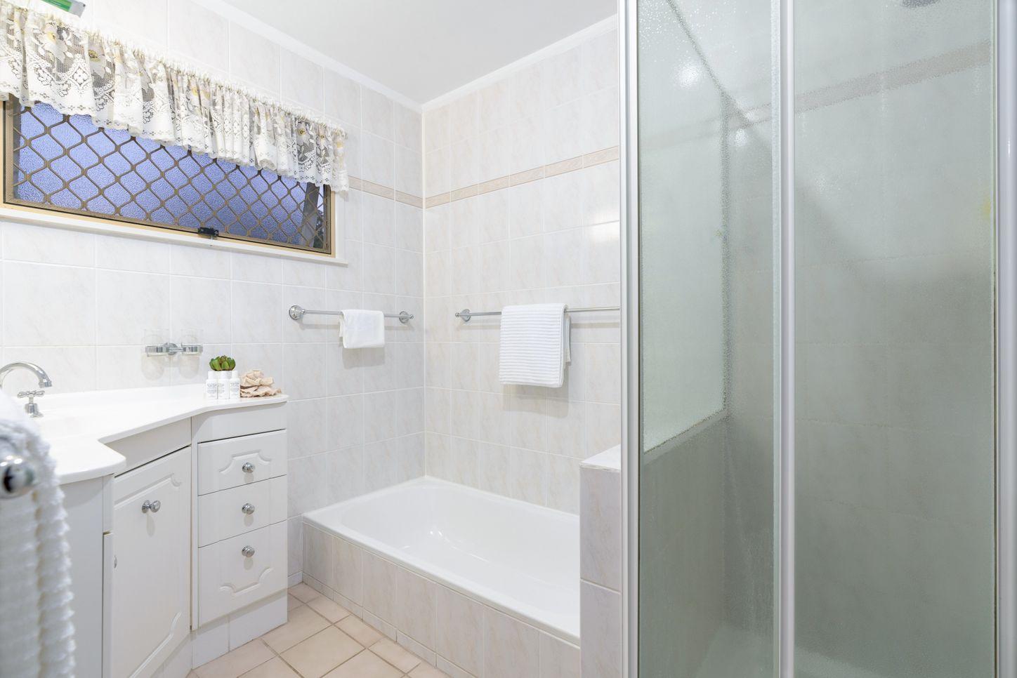 8 Menangle Avenue, ARANA HILLS, QLD 4054 - House for Rent - harcourts.net