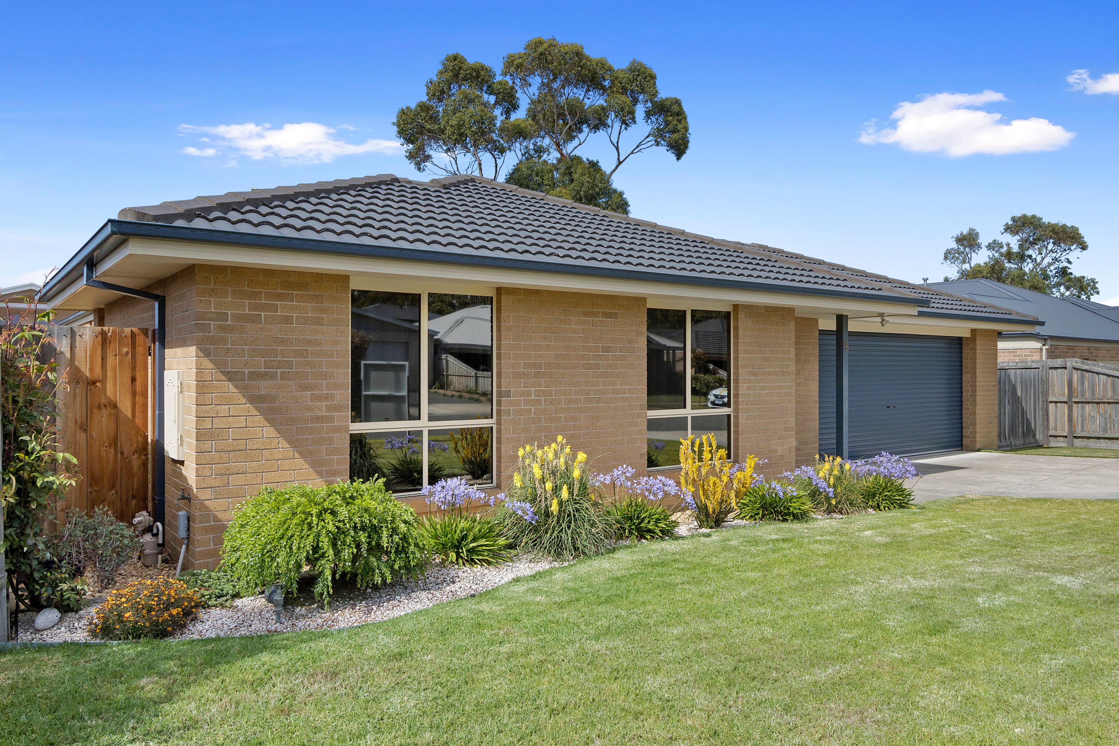 Coastal Comfort: Modern 3-Bedroom Home in Inverloch